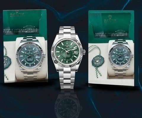 May be an image of wrist watch and text that says 'ARANT 28 m SEKE END ግለ?'