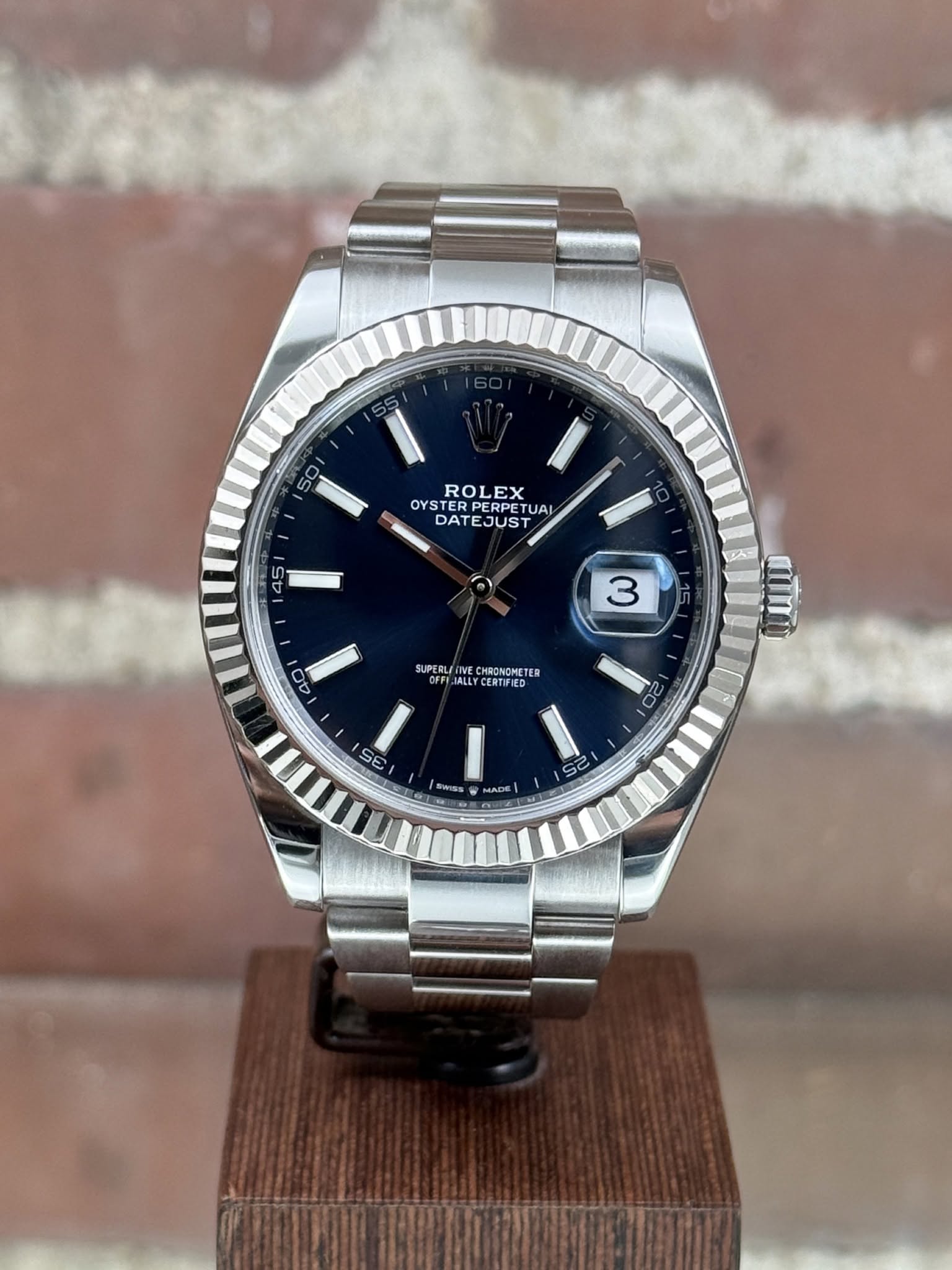 May be an image of wrist watch and text that says '55 50 ROLEX EX OYS STERPERPET PERPET TUAI DATEJUS S 45 3 اك 40 40 SUPERL/ INE CHRONOMETER OFF FIJALLY ALLY LYCERTIFIE 20 ب Se…
