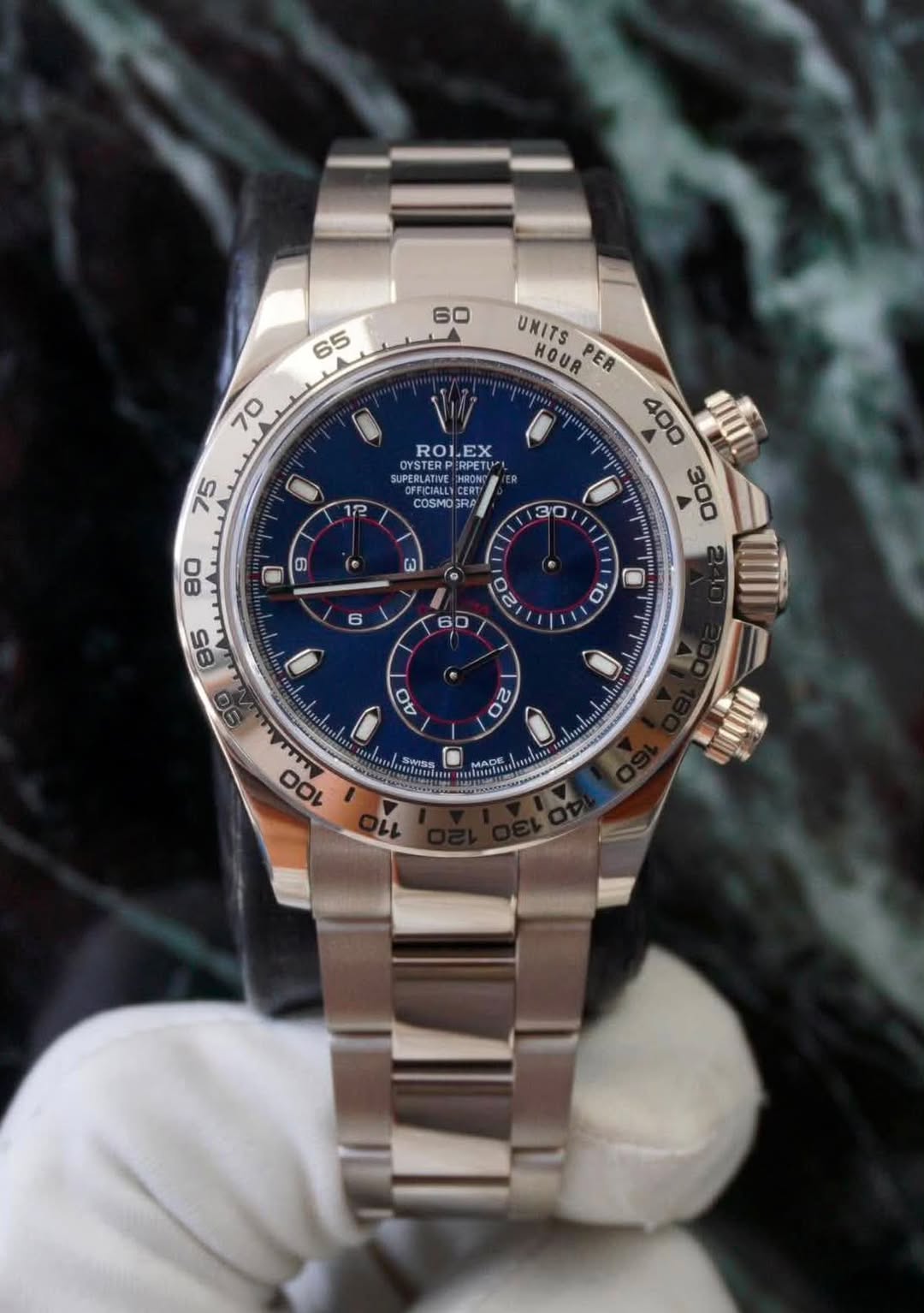 May be an image of wrist watch and text that says '6ဝေ 65 70 UNITS HOUR PER 400 MA 300 75 ROLEX EX ROI OYSTERP OYSTERPIRPET PIRPETU RPETUM UPERECIALL OFFICIALLY CERTY UPERLATIVE…