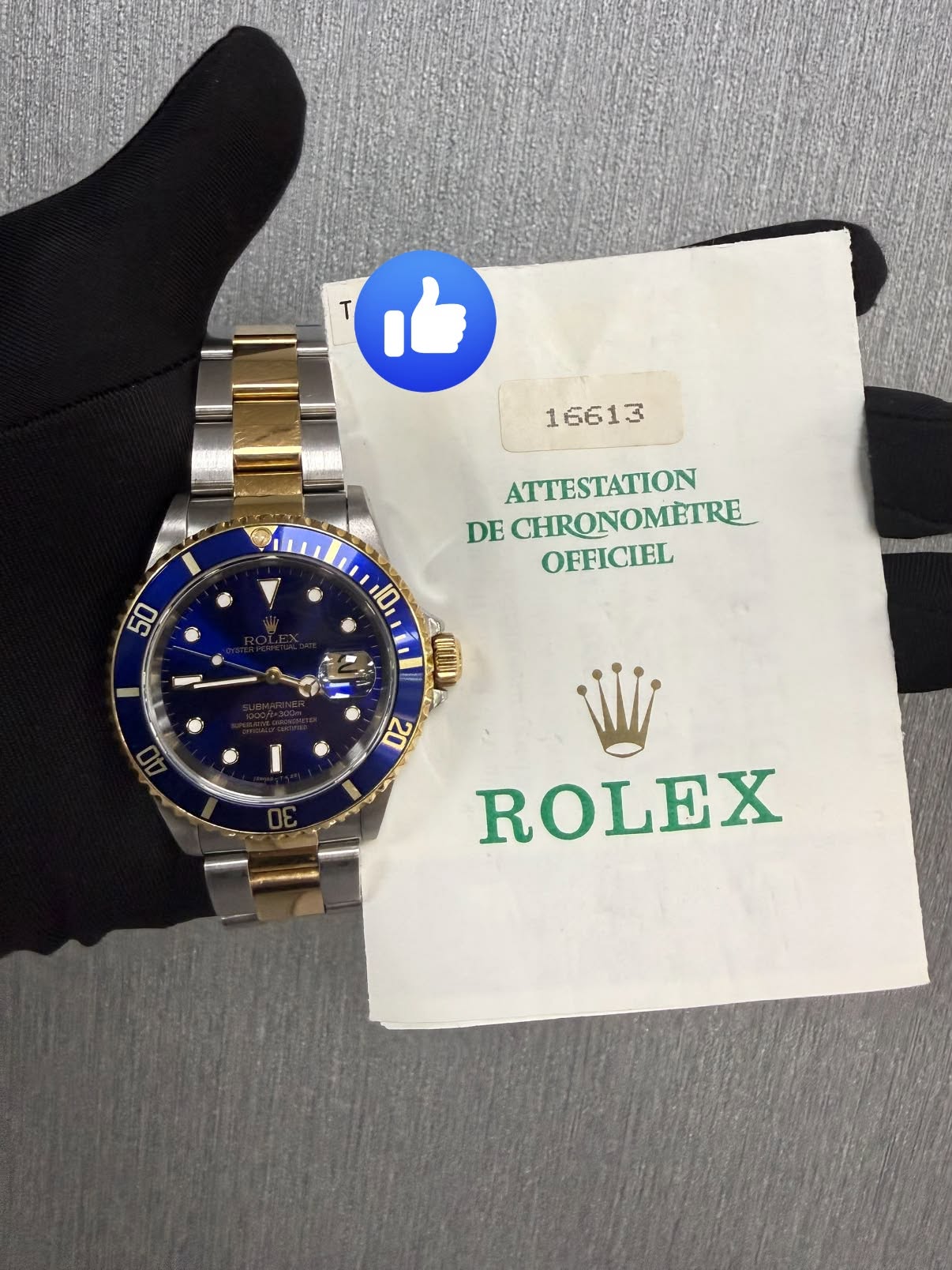 May be an image of wrist watch and text that says 'T 16613 50 ATTESTATION DE CHRONOMETRE OFFICIEL 10, inl UNII I 20 ROLEX'