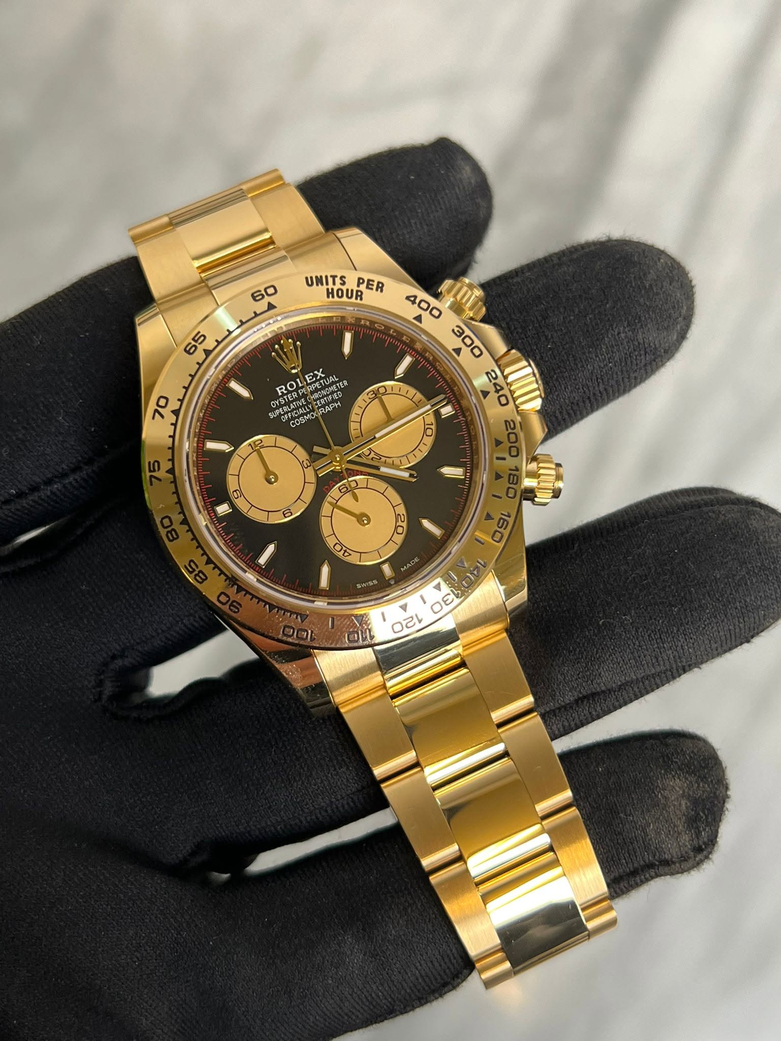 May be an image of wrist watch and text that says '60 UNITS HOUR UNITSPER PER 65 400 ഗഗഗ RO EX YLLARTTS@ RAPH /גויר 10 幻 문 TA N 6 II ال 5D G 22 160 Wal o 3 שך م'