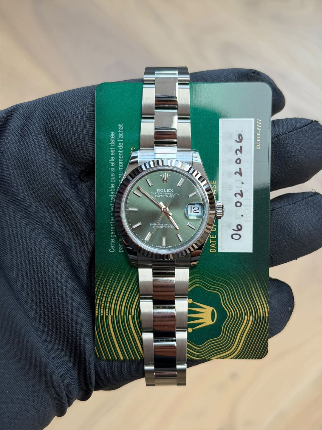 May be an image of wrist watch and text that says 'datée de achat est elle aumoment que valable ROLED CATA ن LPL mm. .mm.vvvv vvvy 00 う ယ 12 m H0 ATEU A 06 Cetteg ATmAn'