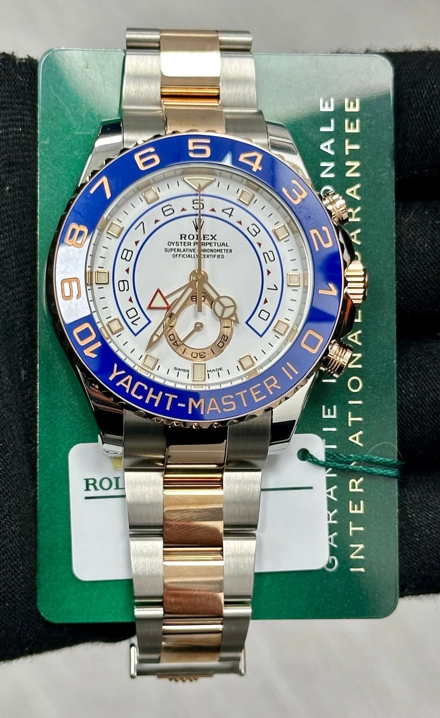 May be an image of wrist watch and text that says '55 6 OIEX SUPERLATINE হহয়া OYSTER RPETUAL DONOMETE RONOMETER TER nTaлbp OFFICIALL FICIALLVCERTIFIED CERTIFIED NALE 7 ם 3 นา 4…