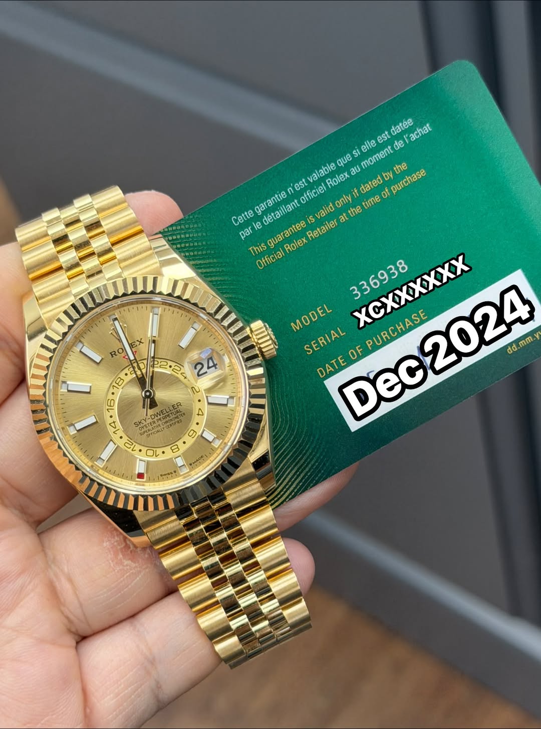 May be an image of wrist watch and text that says 'datée achat elle est que au บ noment de valable Rolex dated by purchase est officiel validonl only the time 0 Cette garantie…