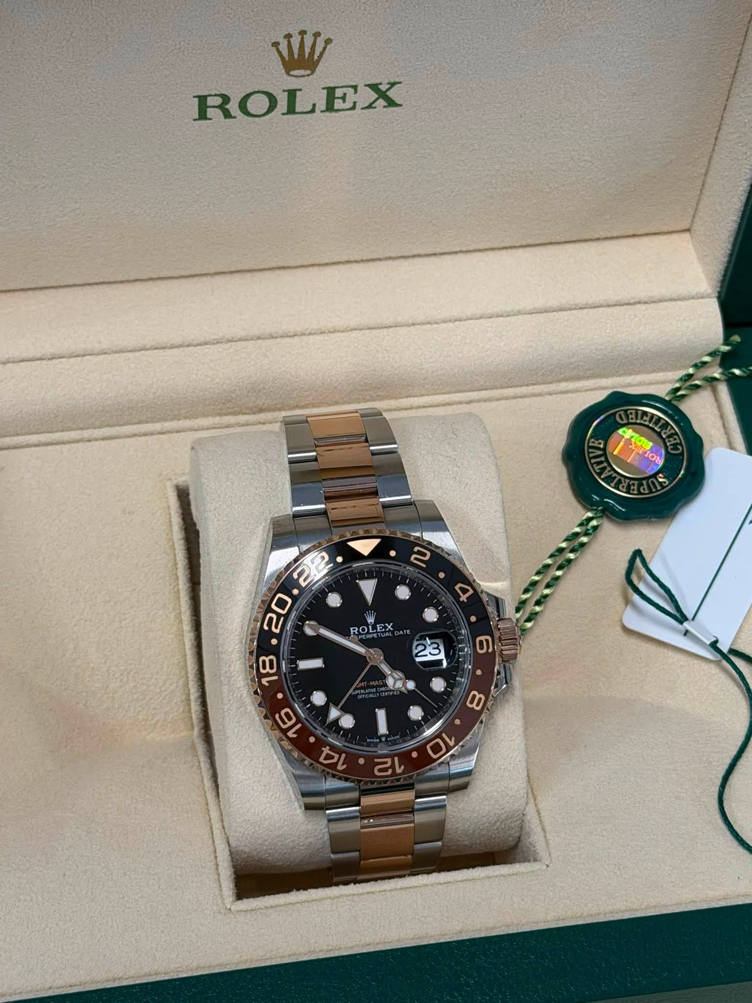 May be an image of wrist watch and text that says 'Wy ROLEX ROLE EX 6 0 ル 10'