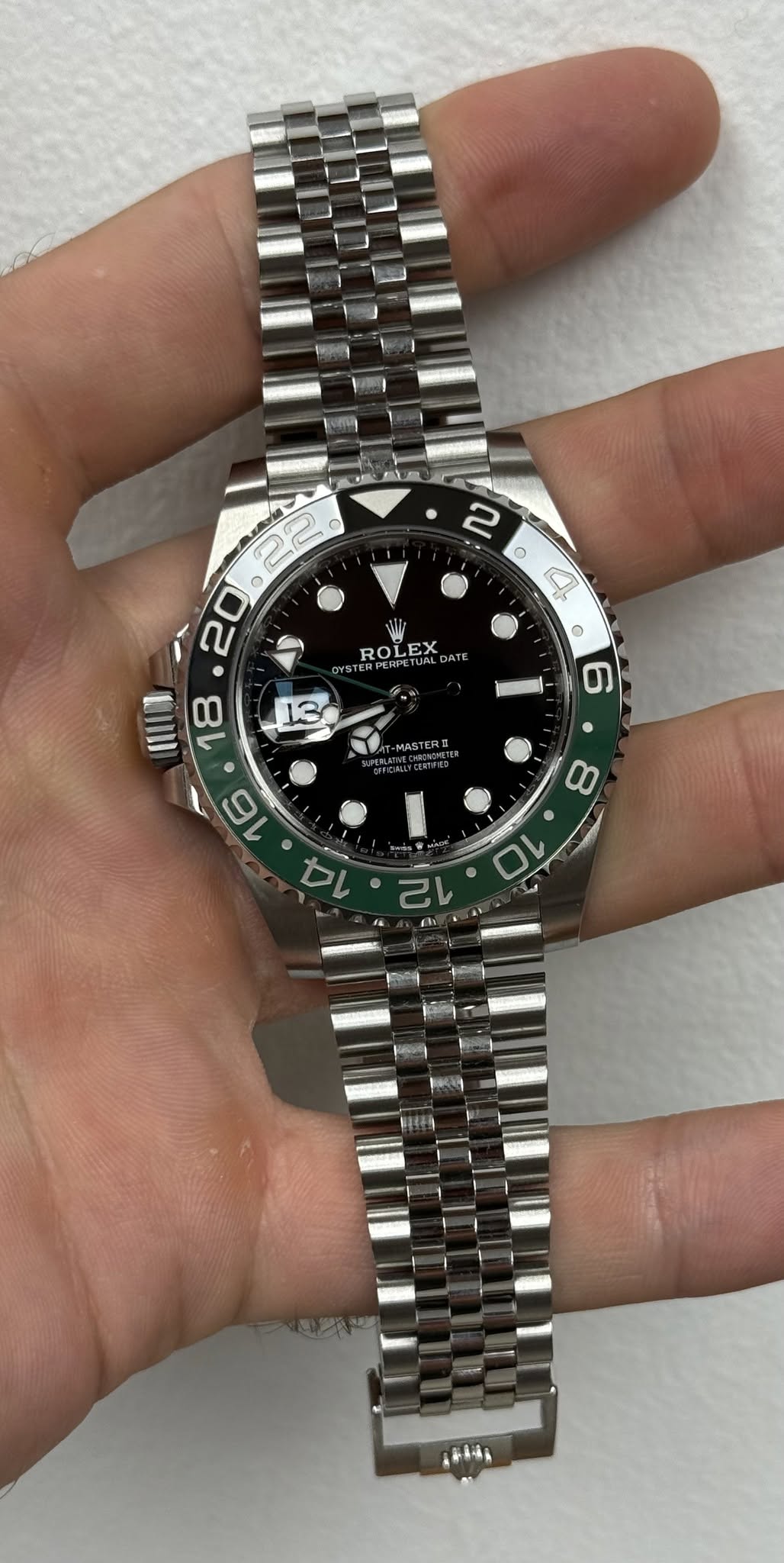 May be an image of wrist watch and text that says 'C 2 o ROL ROLEX GYS 求意 13 2 HII 18 م 16 -MASTERE 8 ۰ LL اف'