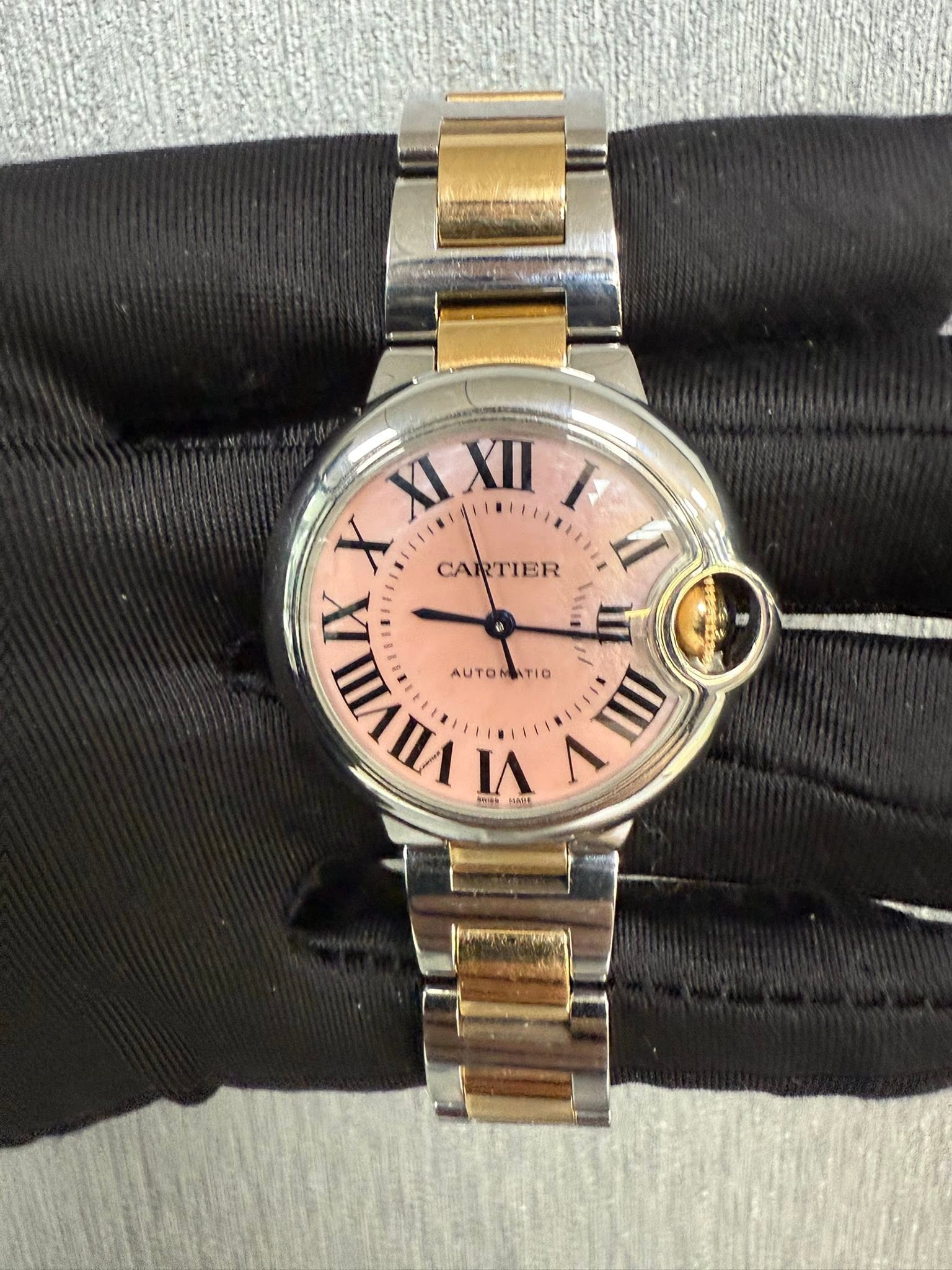No photo description available.
