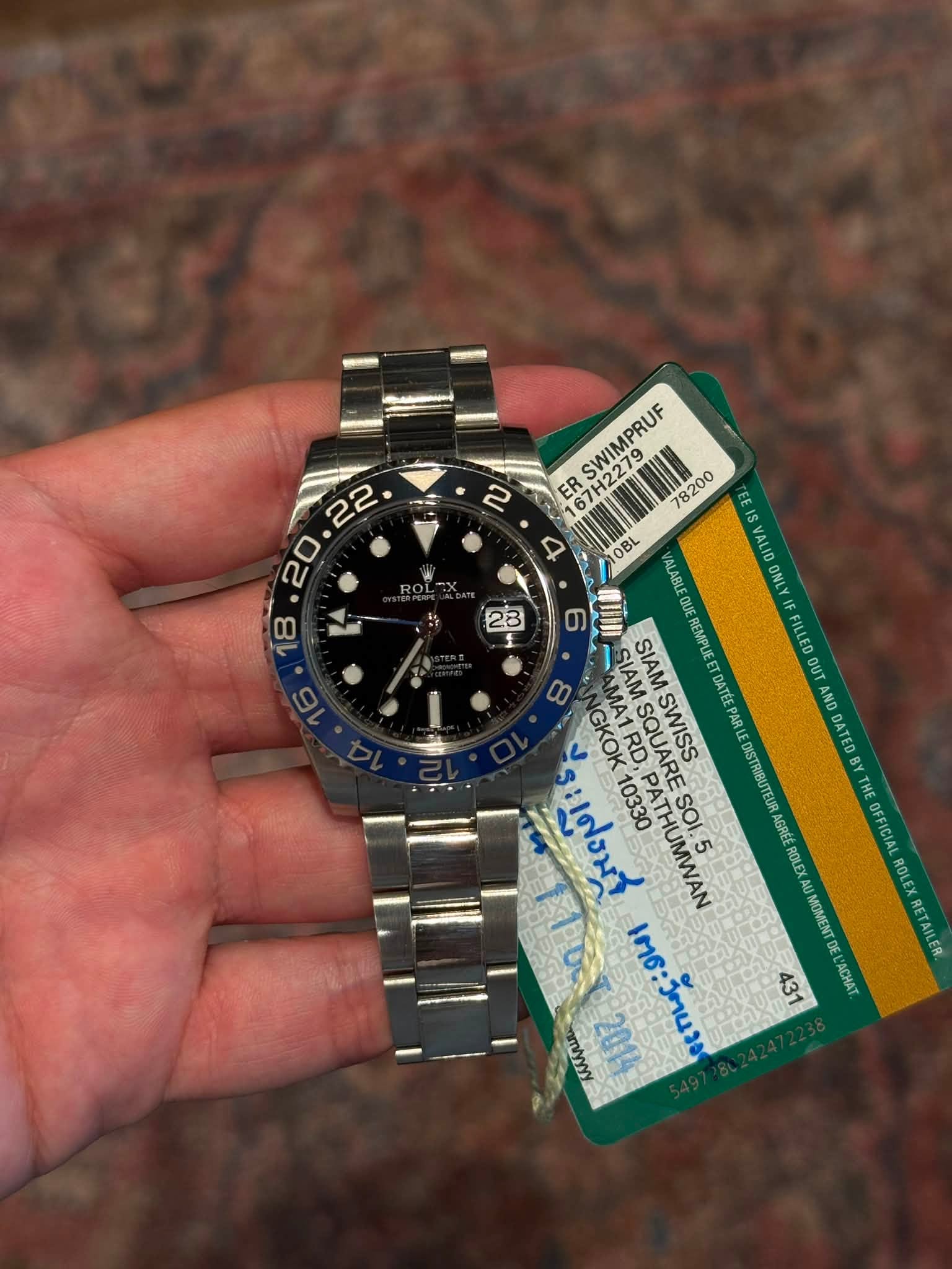 May be an image of wrist watch and text that says '2 SWIMP SWIMPRUF 7H22 H2279 78200 PRUF ER 167 67H2279 0BL លី ALABLE 6 Bu/ QUE SIAM SIAM SIAM SAM SIAM REMPLIE NGKOK SIAMSO DATEE…