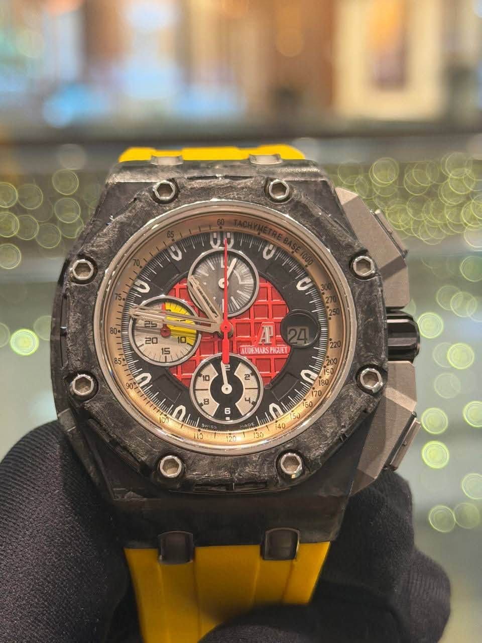 May be an image of wrist watch and text that says 'U L O 售 U الا0 שידד ALLEMARSPIGUET ALLEMARS PIGUET T1L 10 2 0 ) B 니 l0m 6 สี ባዋዊ B8 0 6O 소랑 40 30 C'