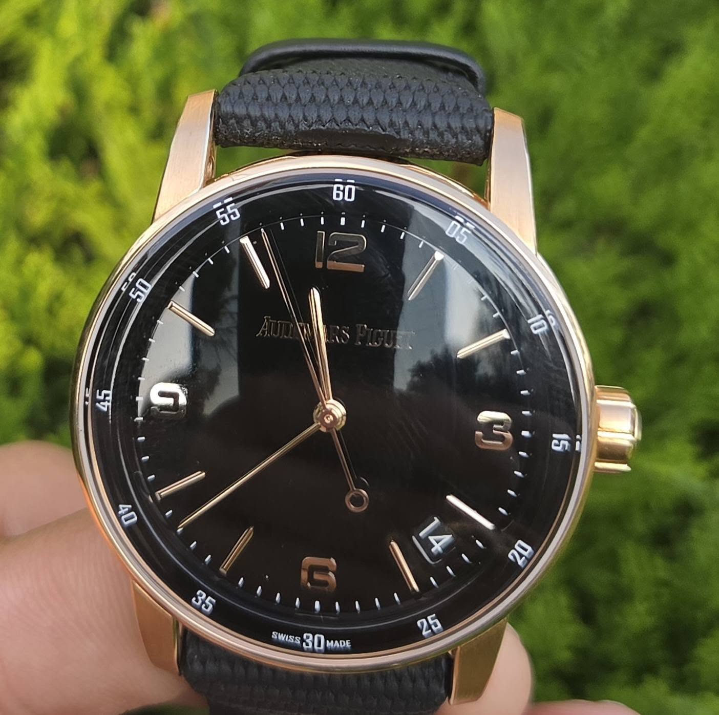May be an image of wrist watch and text that says '60 55 Ce 50 S0 05 45 10 یا E swISS30MA SWISS 30 30MAne MADE 25'
