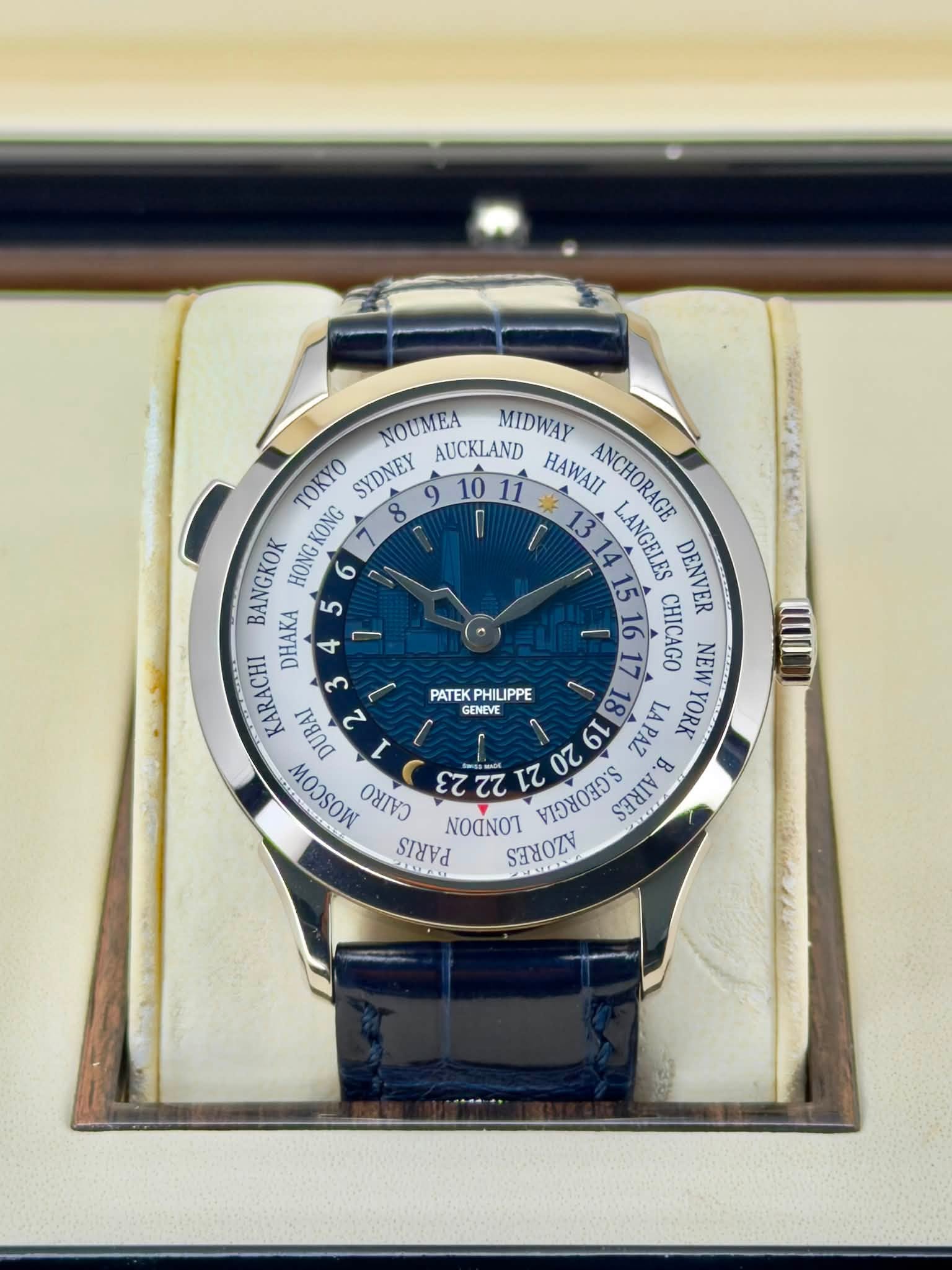 May be an image of wrist watch and text that says 'NOUMEA AUCKLAND MIDWAY TOKYO SYDNEY 9 10 11 米 KONG ANCHORAGE BANGKOK HONG 14 LANGELES DENVER LAR 5 DHAKA CHICAGO חוכיוףח NEN…