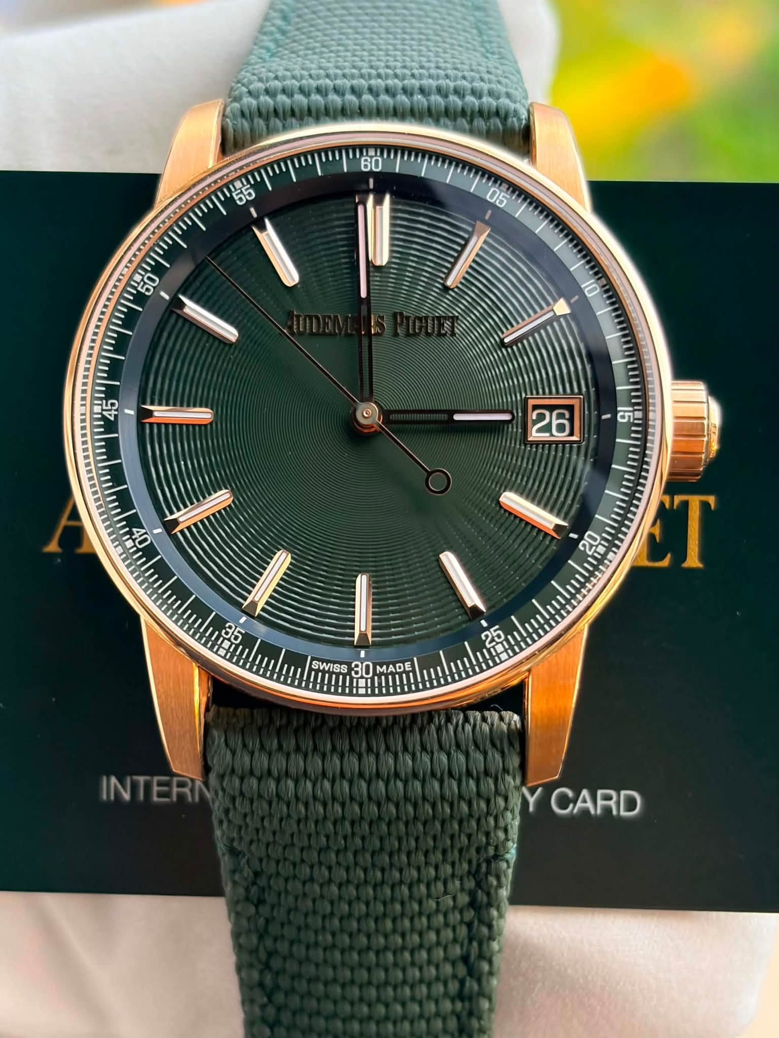 May be an image of wrist watch and text that says '55' 主税) 60 יוייוייייין 05 יין 50 10 45 원 26 UV 20 35 CT SWISS 30 30 MADE WN INTERI Y CARD'