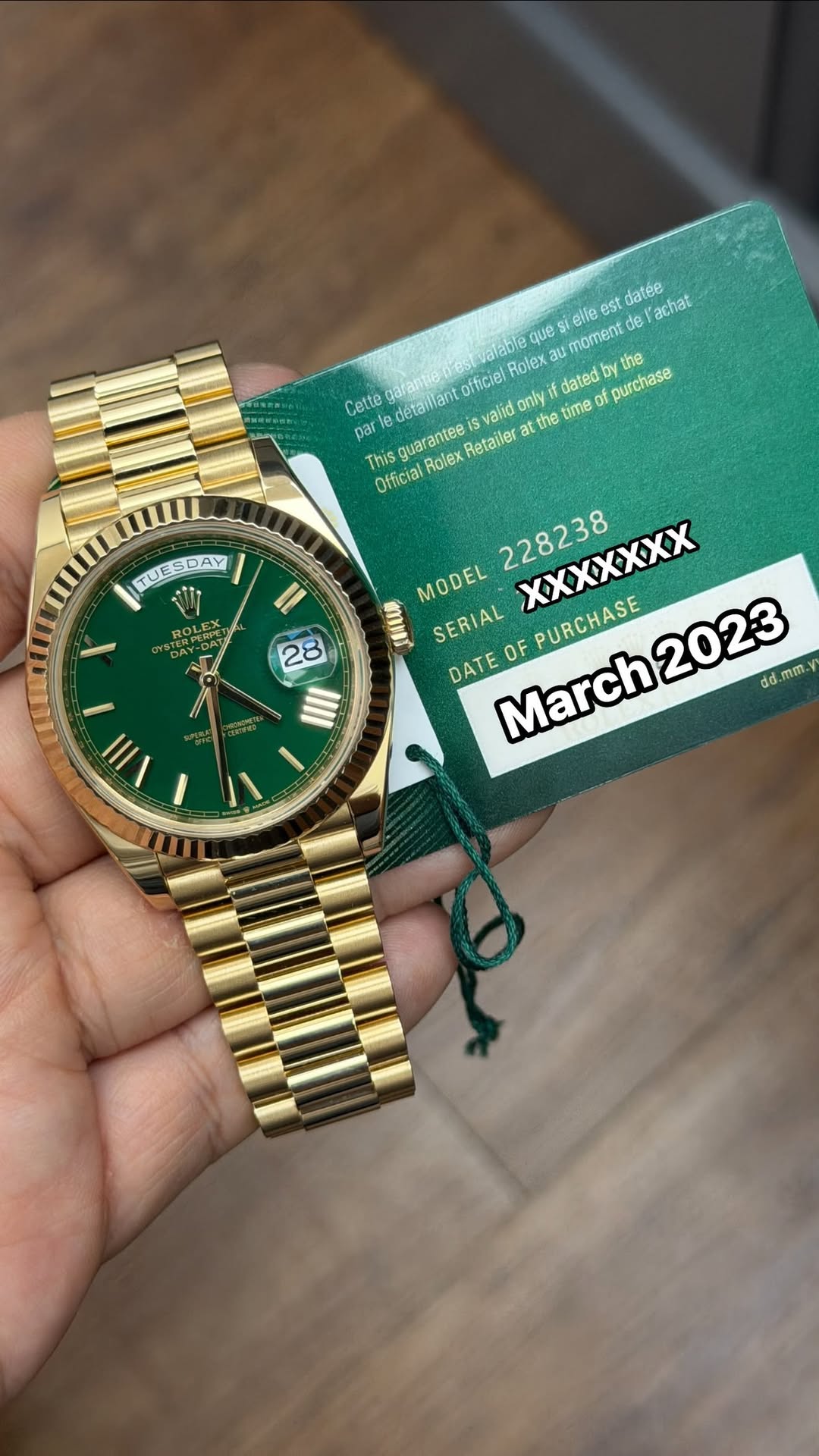 May be an image of wrist watch and text that says 'ራመዳ elle es estd el datée achat dladfe Rolex dated the фe umoment oment purchase Cette arangen detaillant officiel valid th…