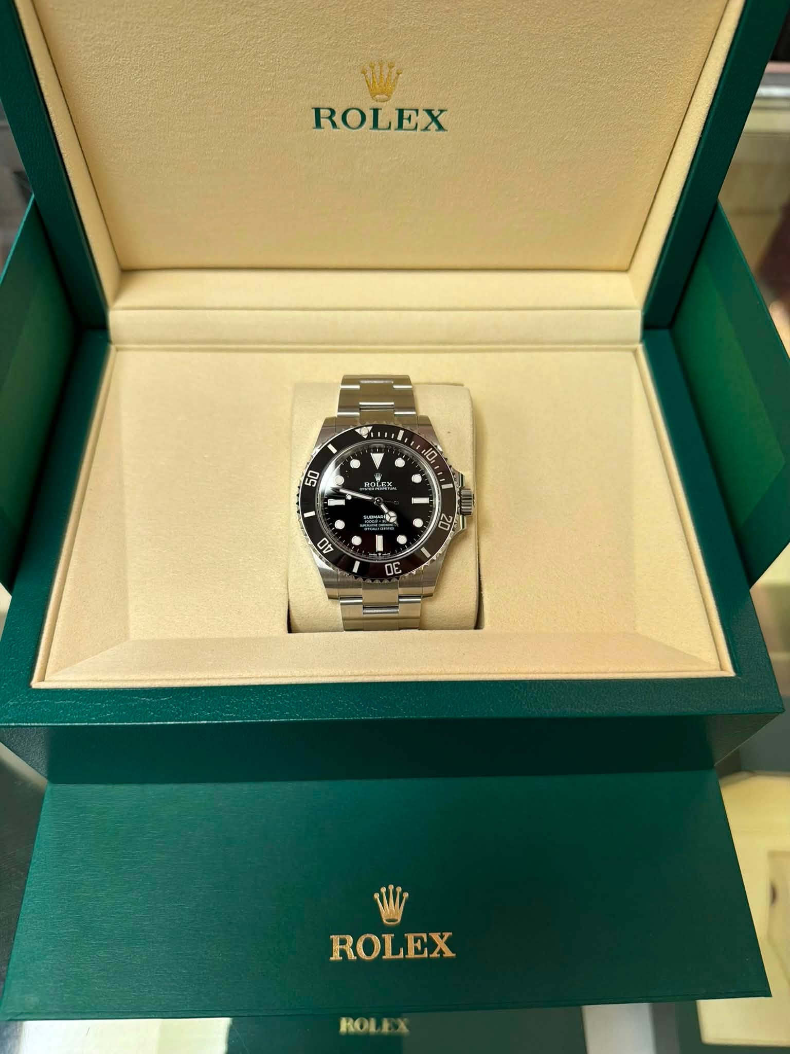 May be an image of wrist watch and text that says 'ROLEX J0+ 50 951 OLES B 1 M D0 02 2n 30 1E ROLEX ROLEX'
