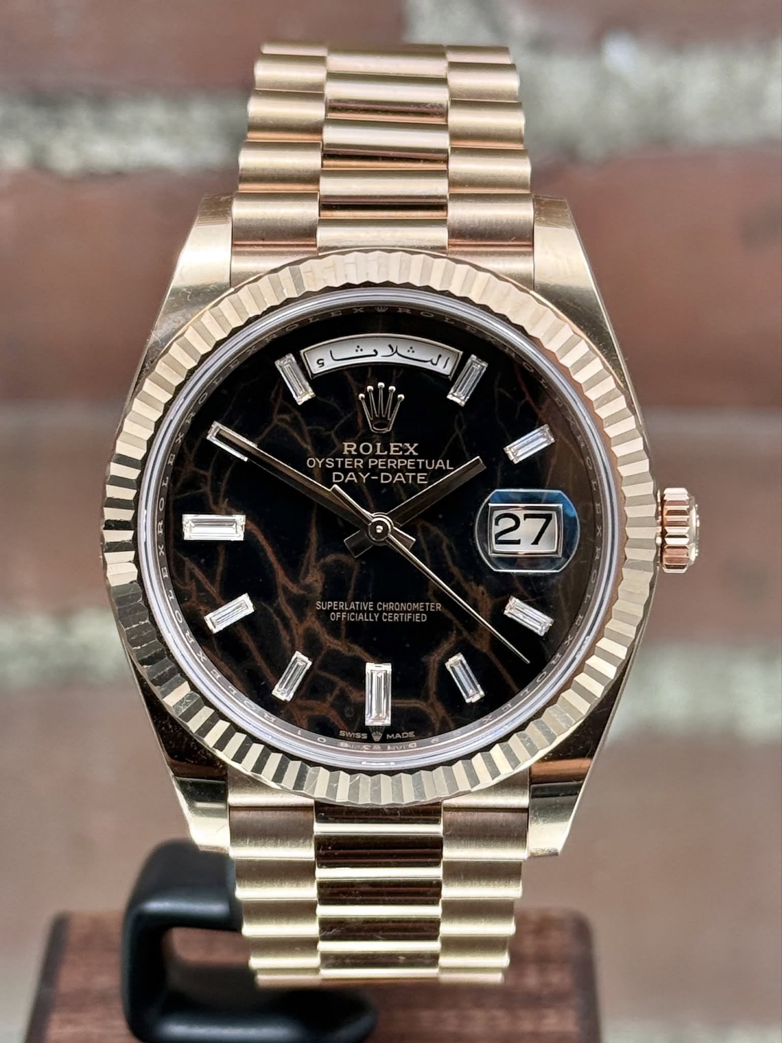 May be an image of wrist watch and text that says 'i 5 الثلاثاء i ROLEX OYS OYSTERI PERPET OYSTERPERPETUA TUAL DAY-DATE A -DAT DAY- 27 OFFICIALLYCERTIFIED OFFICIALLYCERTIFIED…