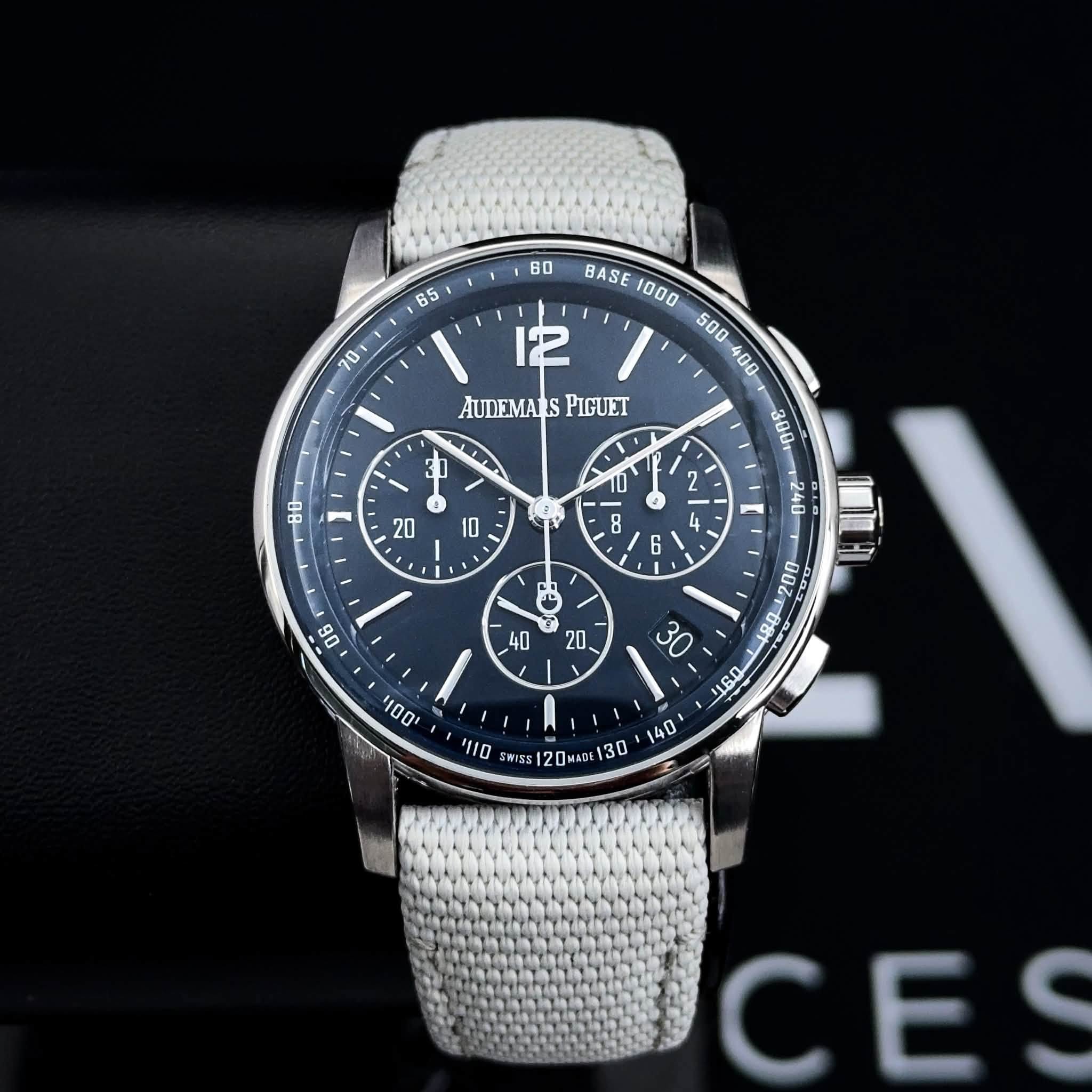 May be an image of wrist watch and text that says '80 65 70 BASE AUDEMAR S PIGUET 30 L 80 20 10 ប - - 4 8 F አዮ/ 1THH 9 000 30 18g 460 40 D W/5S120MADE130 130 Om CES'