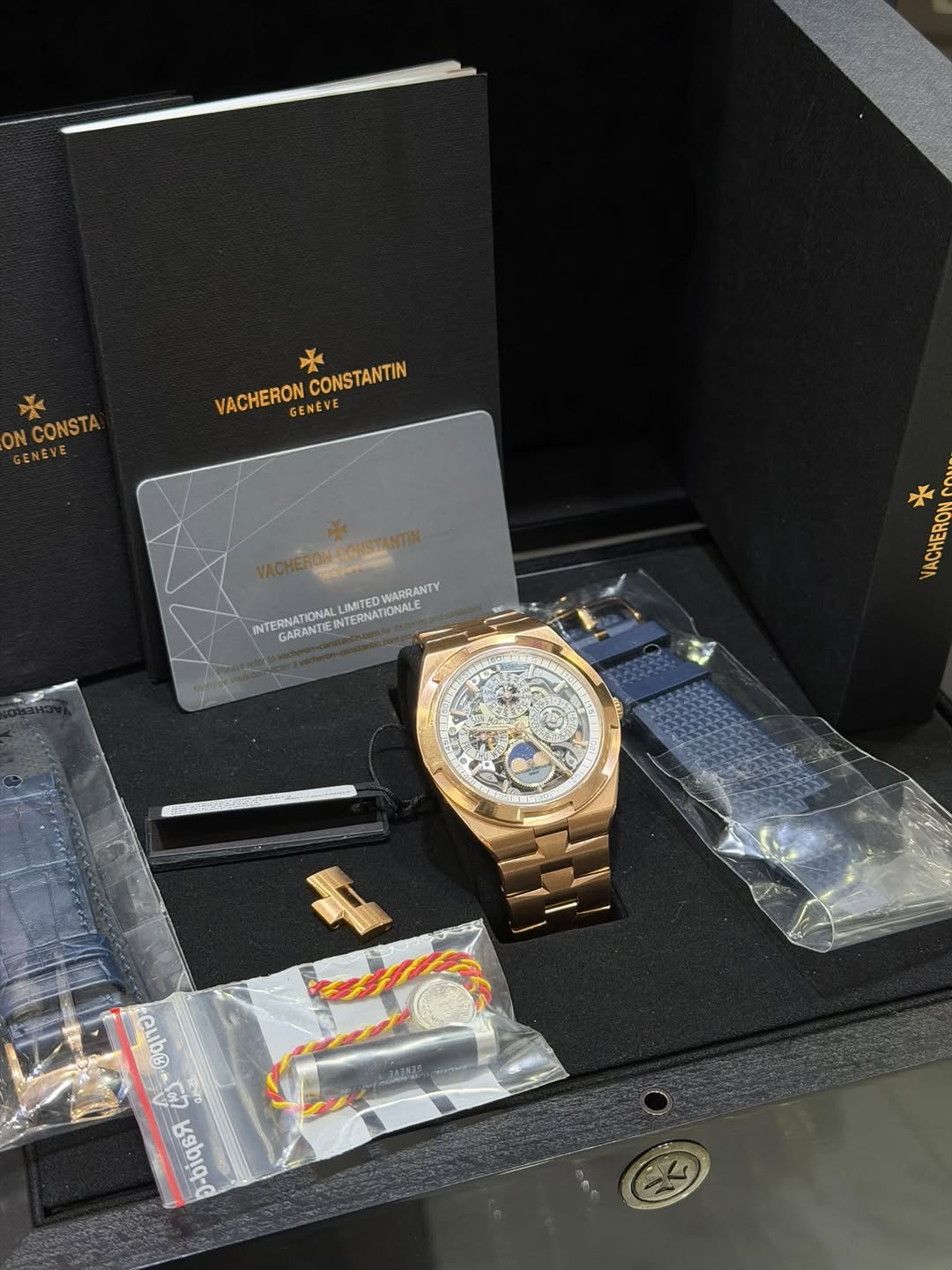 May be an image of wrist watch and text that says 'ON CONSTA GENEVE VACHERON GENEVE EN CONSTANTIN VACHERON CONSTANTIN VACHERON.CONSTANTIN ONSTA WARRANTY INTERNATIONAL TERNA…