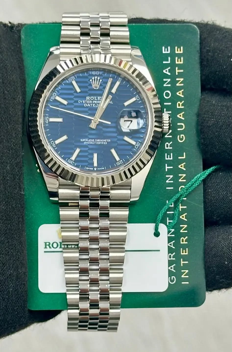 May be an image of wrist watch and text that says '55 60 W 5 50 ROLE OYS OYSTERP TERPER DATEJ J AL 45 40 SUPERLATINVE CHBONOMETER GEFICIALLY CEBTOЛB S0 32 a S5 JADE 10 IONALE 7 AHw…