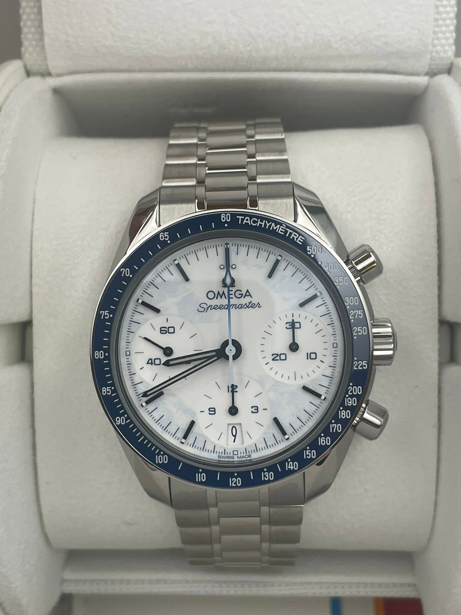 No photo description available.