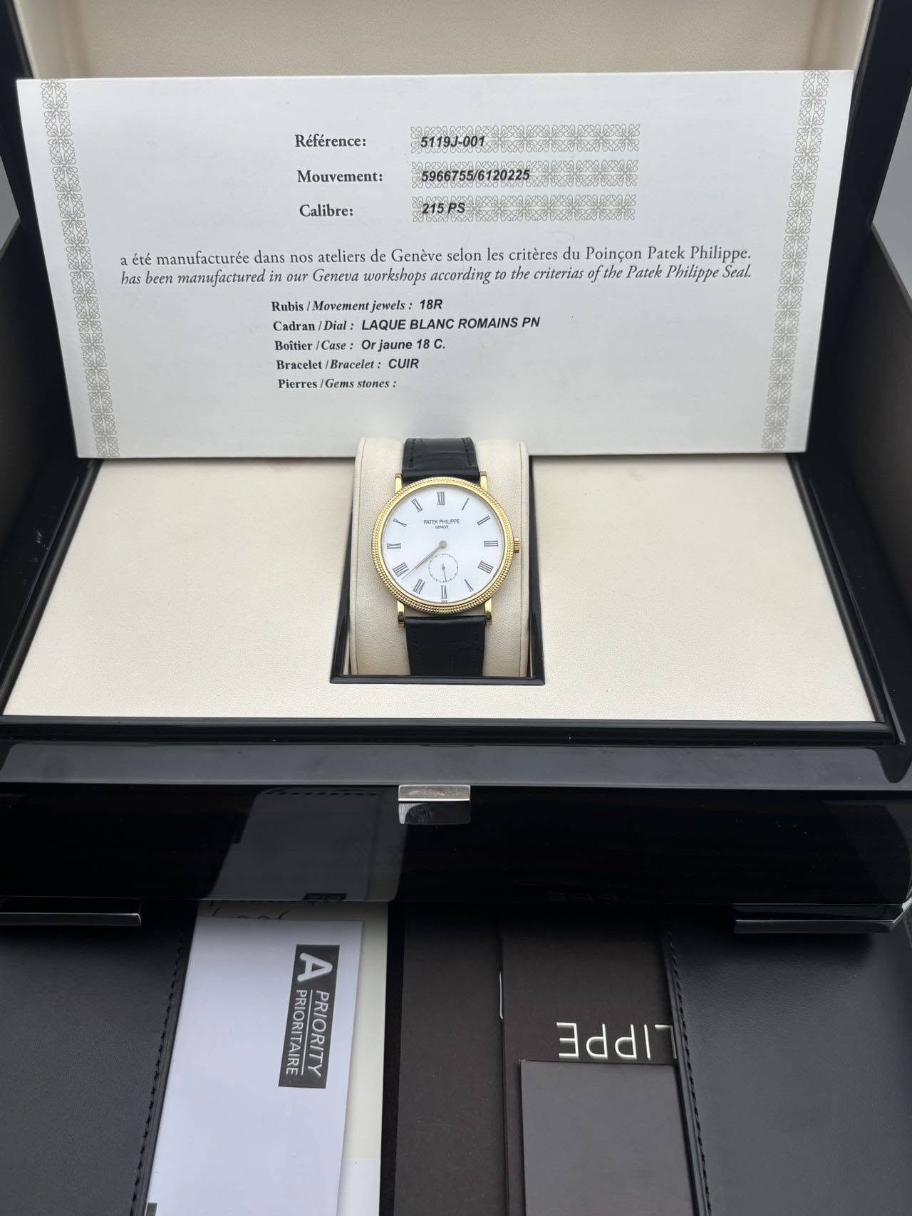 May be an image of wrist watch and text that says 'Référence: Mouvement: Calibre: 5966755/6120225 éré manufacturée dans nos ateliers de Genève selon les critères du Poinçon Patek…