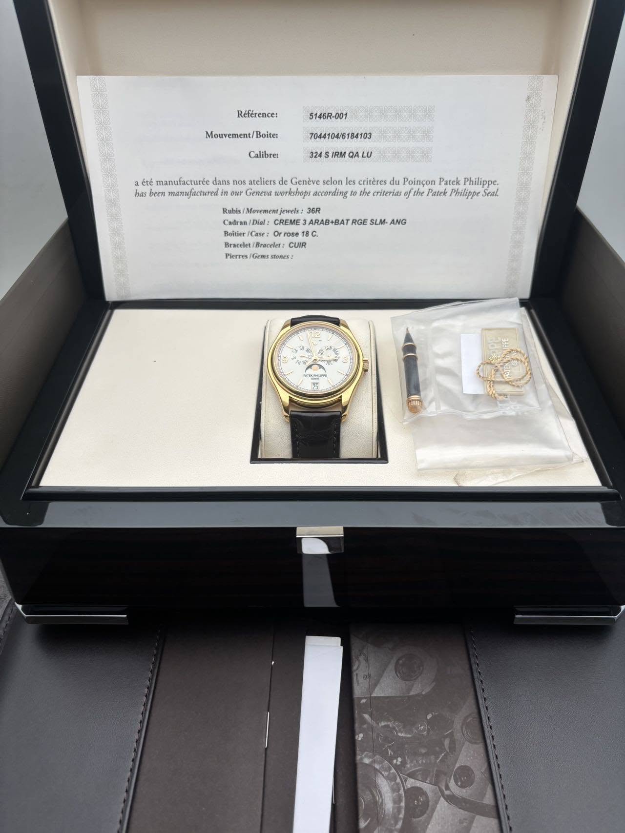 May be an image of wrist watch and text that says 'Reférence: Mouvement/Belte: Boite: Calibrer 5146R- / JRM ALU aété έτέ manufacturée dans นำสม been TnanupacTuTeB ateliers de…