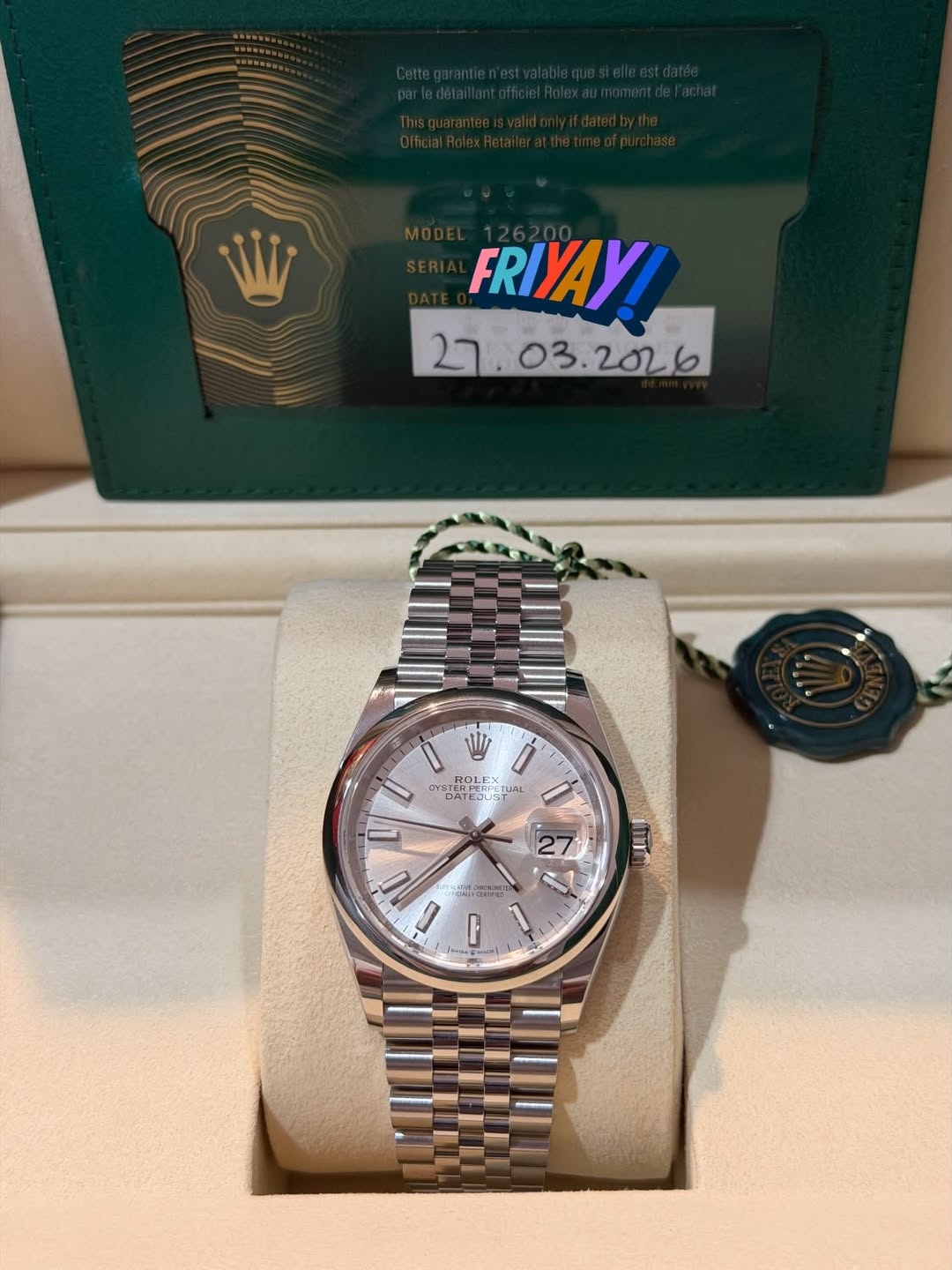 May be an image of wrist watch and text that says 'FRIYAY! W! YSTERPERI ROL. ROL. OL.F STUAL TUA R ATE ヒコン ها L 2 no 0 Te ۲ F 1 WaE'