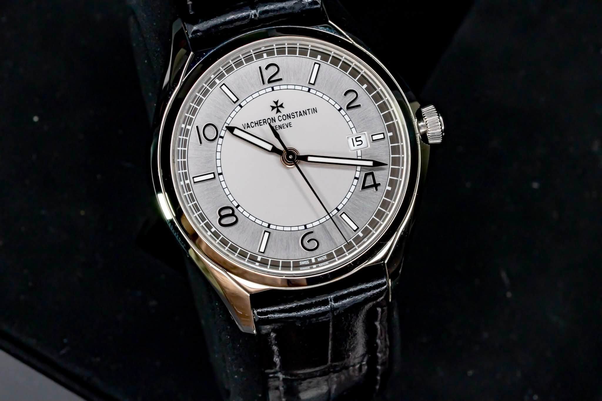 May be an image of wrist watch and text that says '12 I 一 I 0 2 CONSTANTIN VACHERON ERONCONSTANTIN ENEVE 15 I H I ထ I 9'