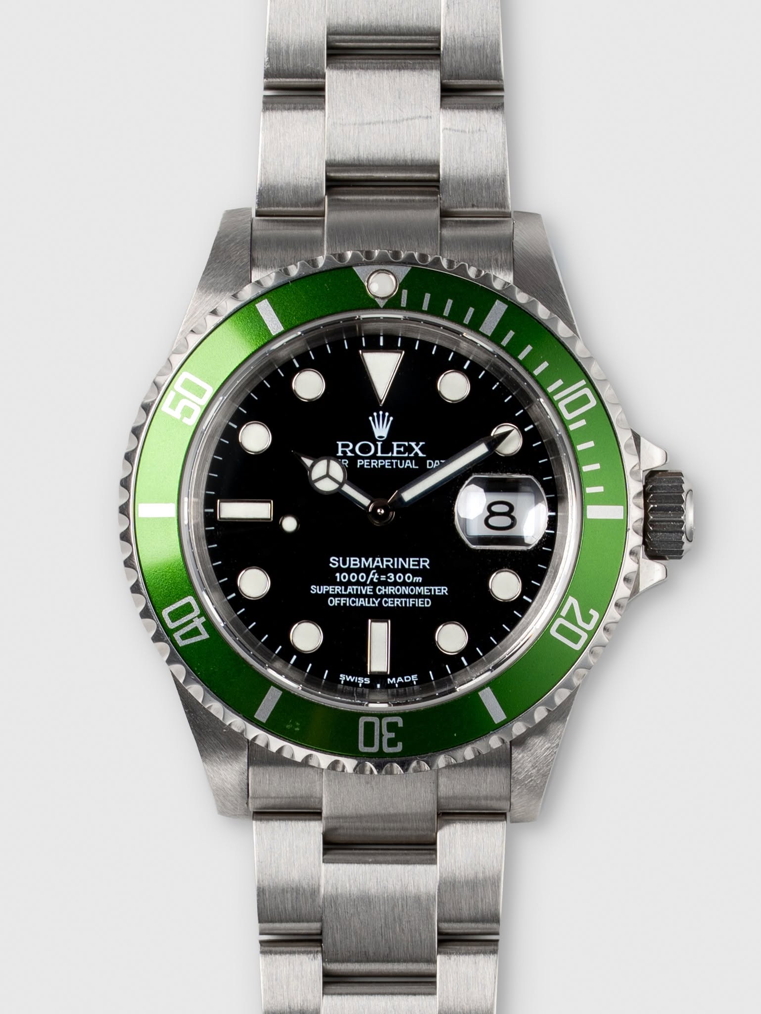 May be an image of wrist watch and text that says '50 ROLEX EX PERPETUAL DA 10 8 SUBMARINER SUPERLATIVECHRONOMETER SUP SUPERLATI CHRONOMETER OFFICIALLY OFFICIALLYCERTIFIED…