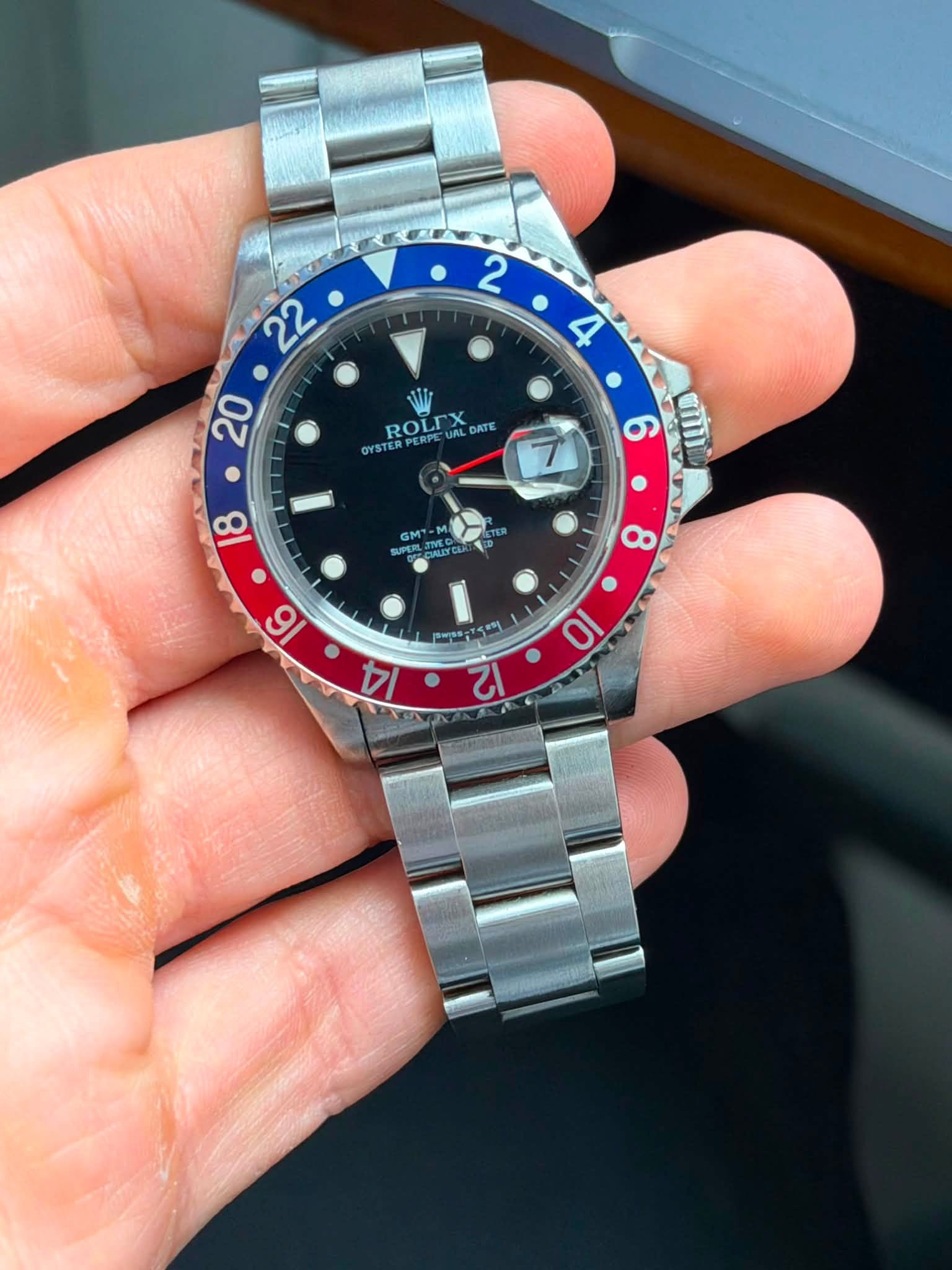 May be an image of wrist watch and text that says ' ROLIX ROLLMORTE SPERPE ERPE JAL EX X DATE OYSTE DYSTERPERPE T 6 رسلته 8 GM - SUPER TE 3TER 8 16 ሔዋ E M 12 4 10'
