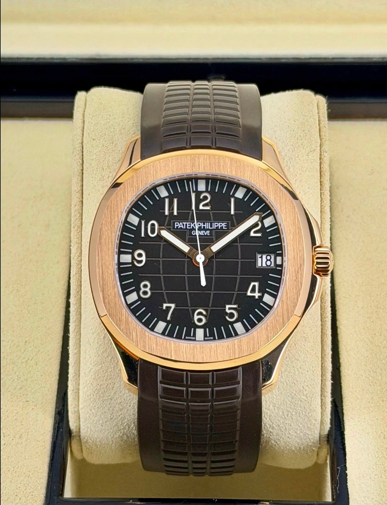 May be an image of wrist watch and text that says '2 II I 0 PATEKPHILIPPE PHILIPPE PATEK GLNEVE 2 و 18 8 4 ላ 765 6 5'