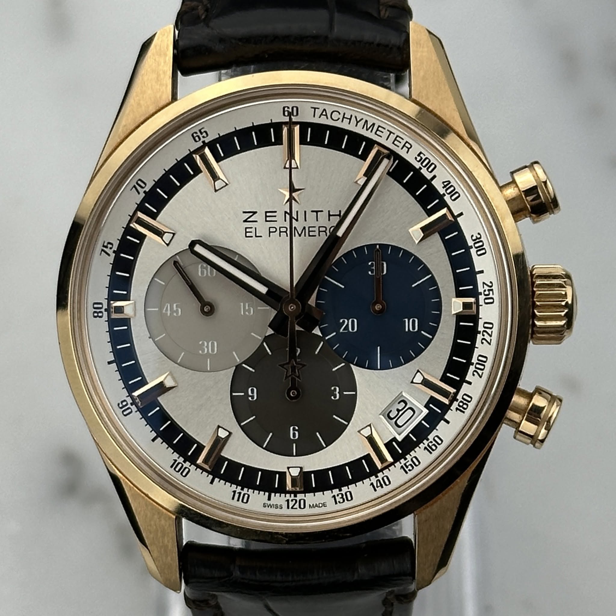 May be an image of wrist watch and text that says '65 70 60 TACHYMETER 4 500, VA 400 75 z ZENITH EL PRMERO ហ្ក 250 220 OI 200 女 יי SWISS אאש 120 20 AA6 130 ር '