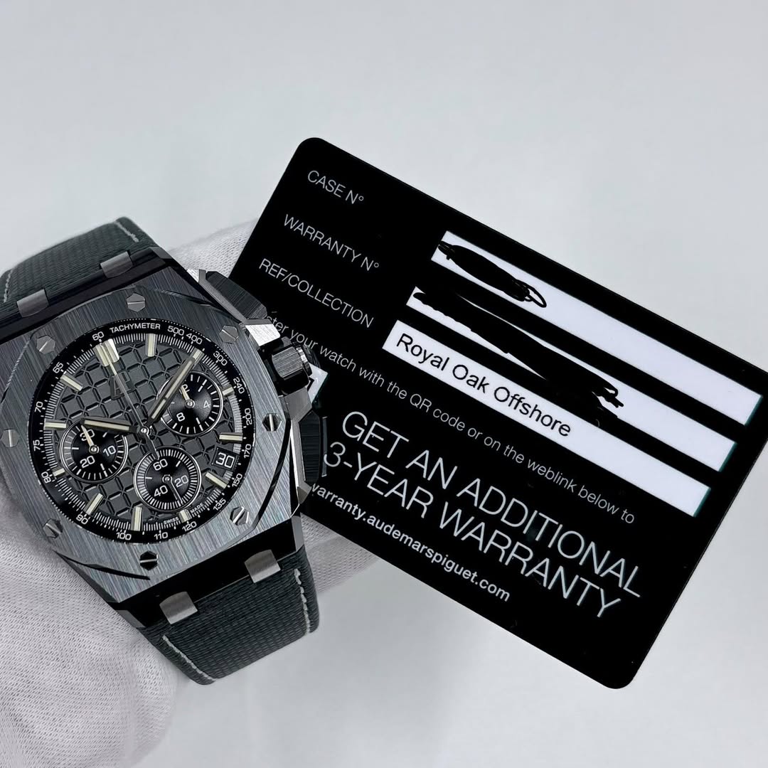May be an image of wrist watch and text that says 'TaCHyMETb දව ull KHp opeu 0400 30 CASEN REF/ WARRANTYN° WARRANTYN COLLECTION Ou atch Royal with the Oak r On the he Offshore AN…
