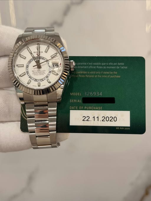 May be an image of wrist watch and text that says 'RO Ex 24. 181PO Ô 20+ 18 ٢ 16 u i C O Y-DMELLER LETE Ρ2 n 18 N 0 T '
