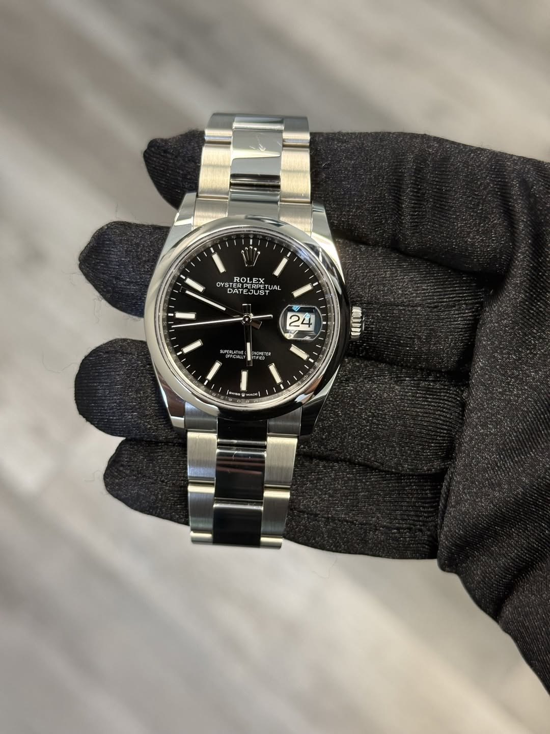 May be an image of wrist watch and text that says 'ROLEX DEG PERPETU/ 0γ8 TERF AT DATE EJUST ማሆዓ ERPETUAL UIAL ব 2 24 X 野さ. 매산 a0in 할 4'