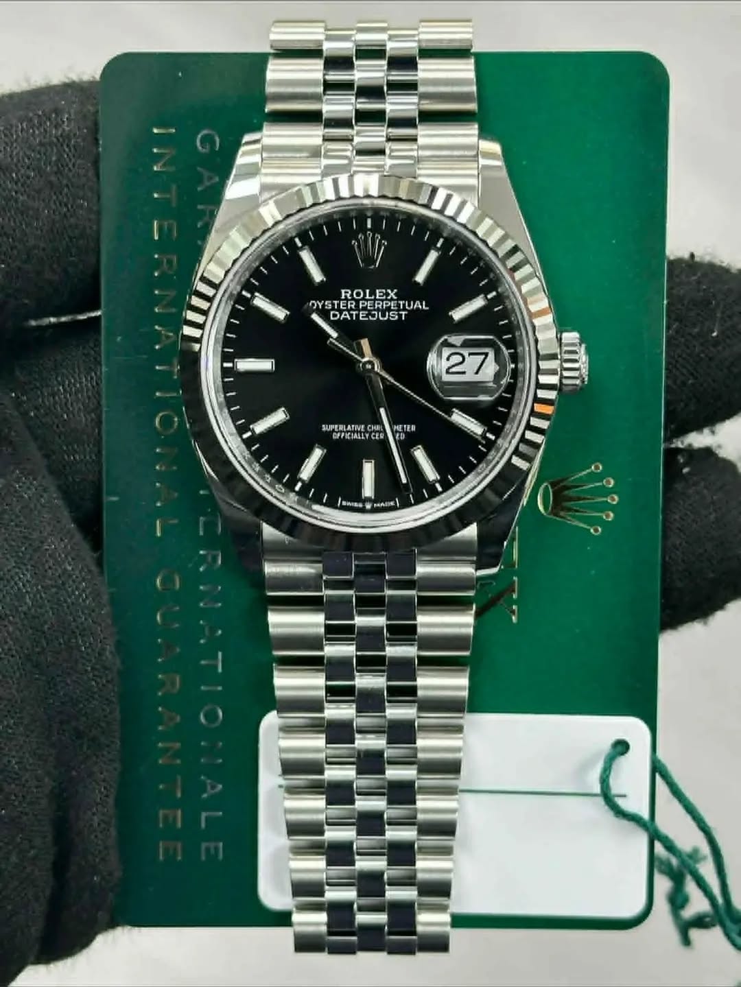 May be an image of wrist watch and text that says 'ROLEX OYS YSTERPERPETUAL ROL EX YSTER PERPE TUAL DAT ATEJUST 27 SUPERLATINE CE TER W SWIGA HADE ؟ o'