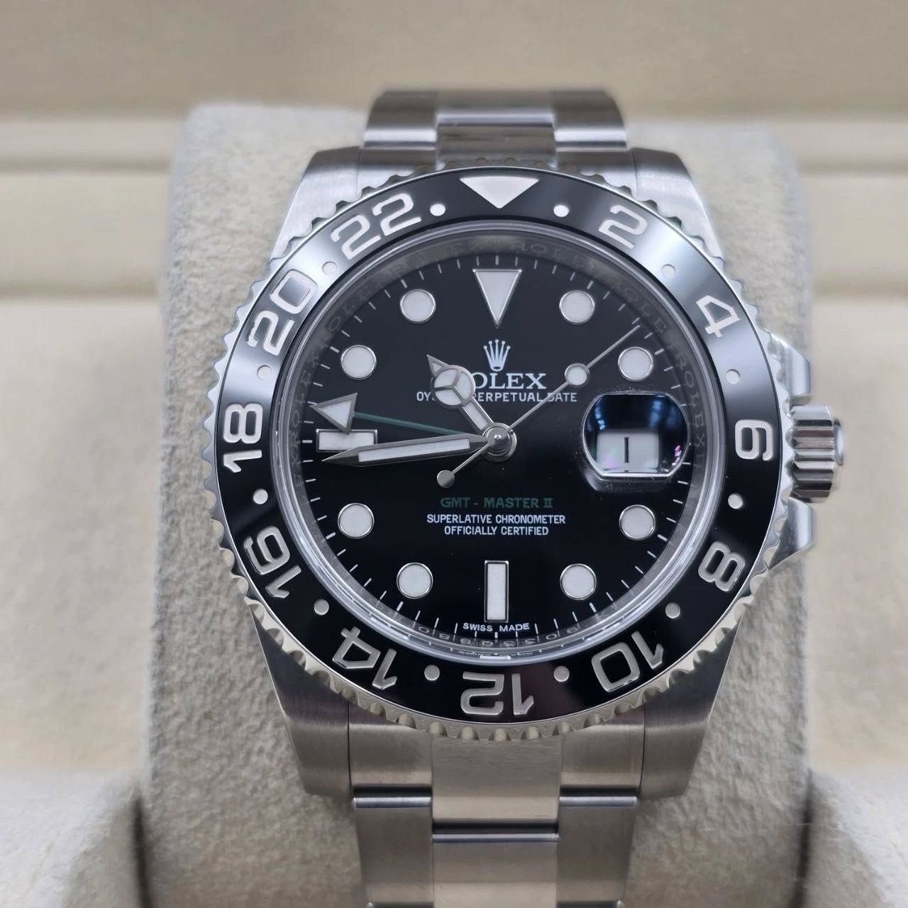May be an image of wrist watch and text that says ' . O 2 LEX OY. ERPETUAL ERPETUALGATE LOATE 18 4 ኢትዮሚ 6 SUPERLATIVE SUFERLATIVECHRCHONETER SUPERLATIVECHROHONETER ATIVE…