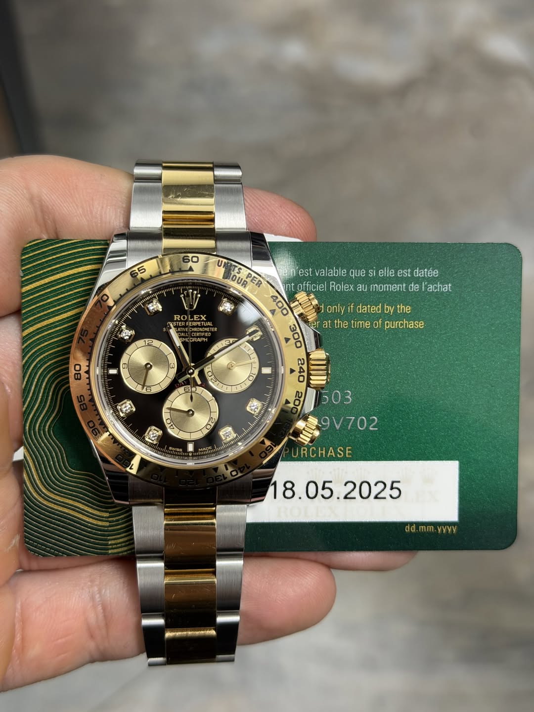 May be an image of wrist watch and text that says '60 ជា់ RO EX ooлaco 愛 UN OUR TSPEP PER est alable que si elle est datée nt officiel Rolex moment de| 'achat 400 only dated by the…