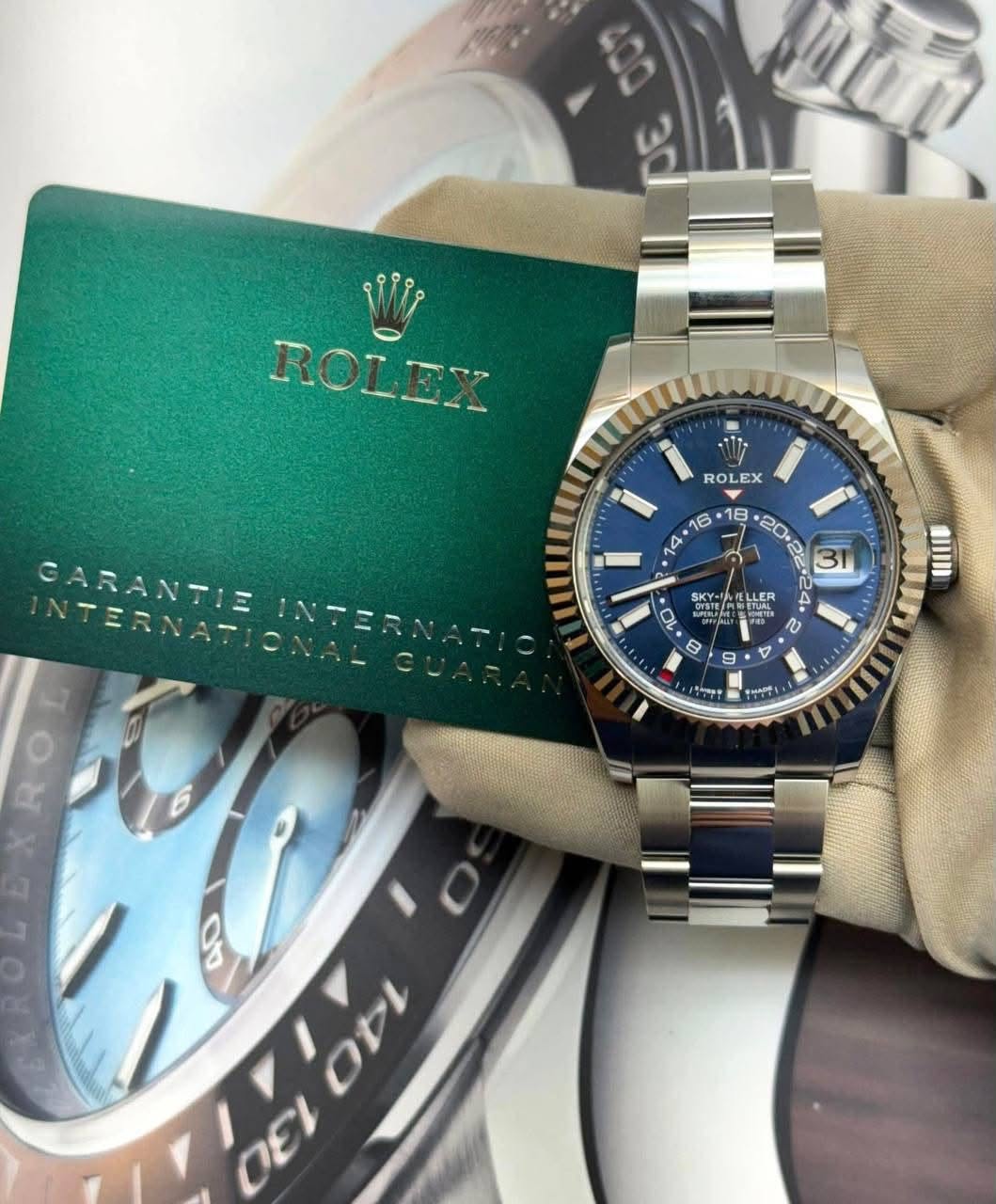 May be an image of wrist watch and text that says 'ROLEX RO ROLEX EX GARANTIE ටට SKY- ሰጠዓያ LER 10 2 LER 4 ٥ 1 OYSTER OYSTEIR 2 2 0 AUII A 9 bep: T പරී ንገግ UT OD0 OEL'