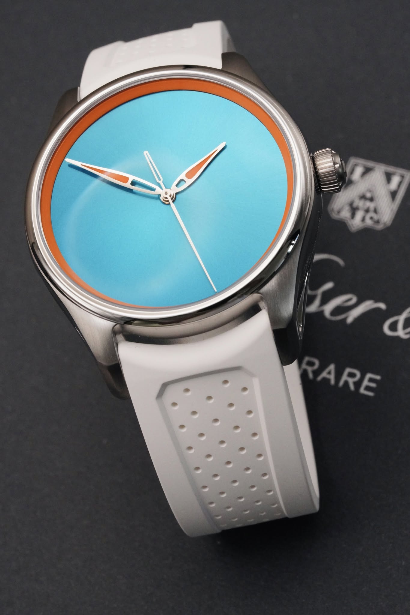 May be an image of digital watch and text that says 'c ARE'