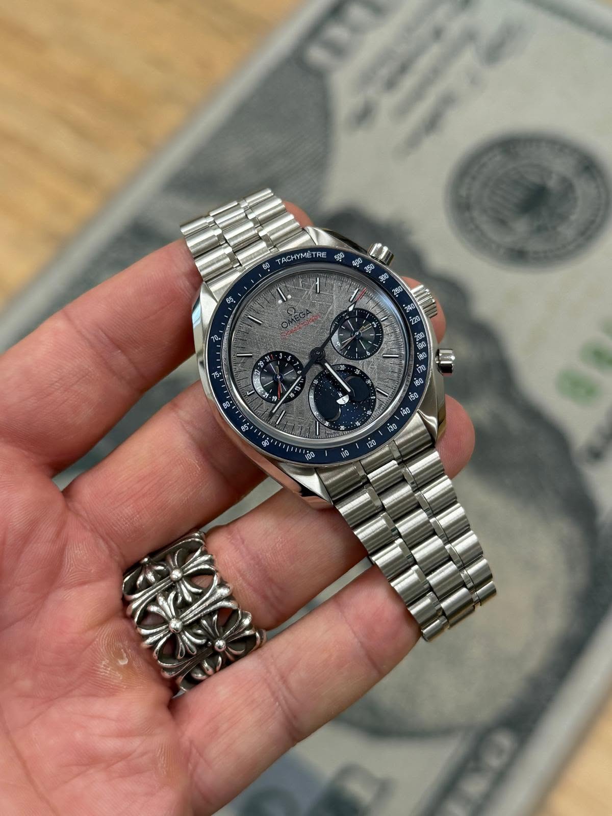 May be an image of wrist watch and text that says 'ACHYME TRE RE မြိမ် هن R ញ្ក န် TV 9 ይ ម្ា! וקתונים เจ๋๊0 56 50 金 40 130 a '