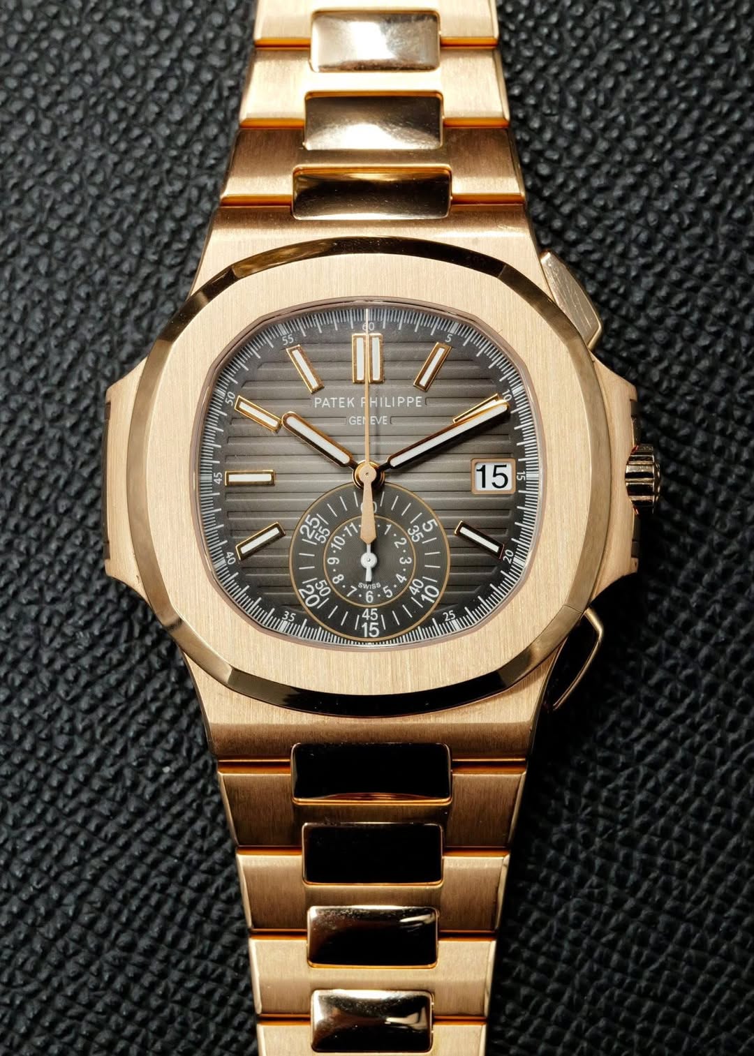 May be an image of wrist watch and text that says 'υa auy PATEK HILIPPE GEI EVE /حه -10. ViS 9 08 C 0 8 ب 35 35.. ي 02 ၁ ឹ 5 ض CO 6. e 5 40 LO 266'