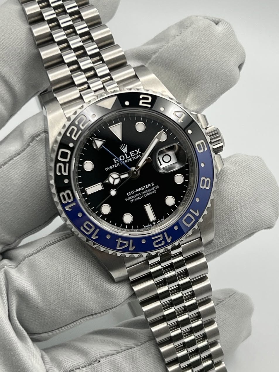 May be an image of wrist watch and text that says '2 4 OLEX ERPE ERPETUAL EX TUAL OYSTER GMT PERLA LYCERTF EA ETE MASTERI NETES I 14 10'