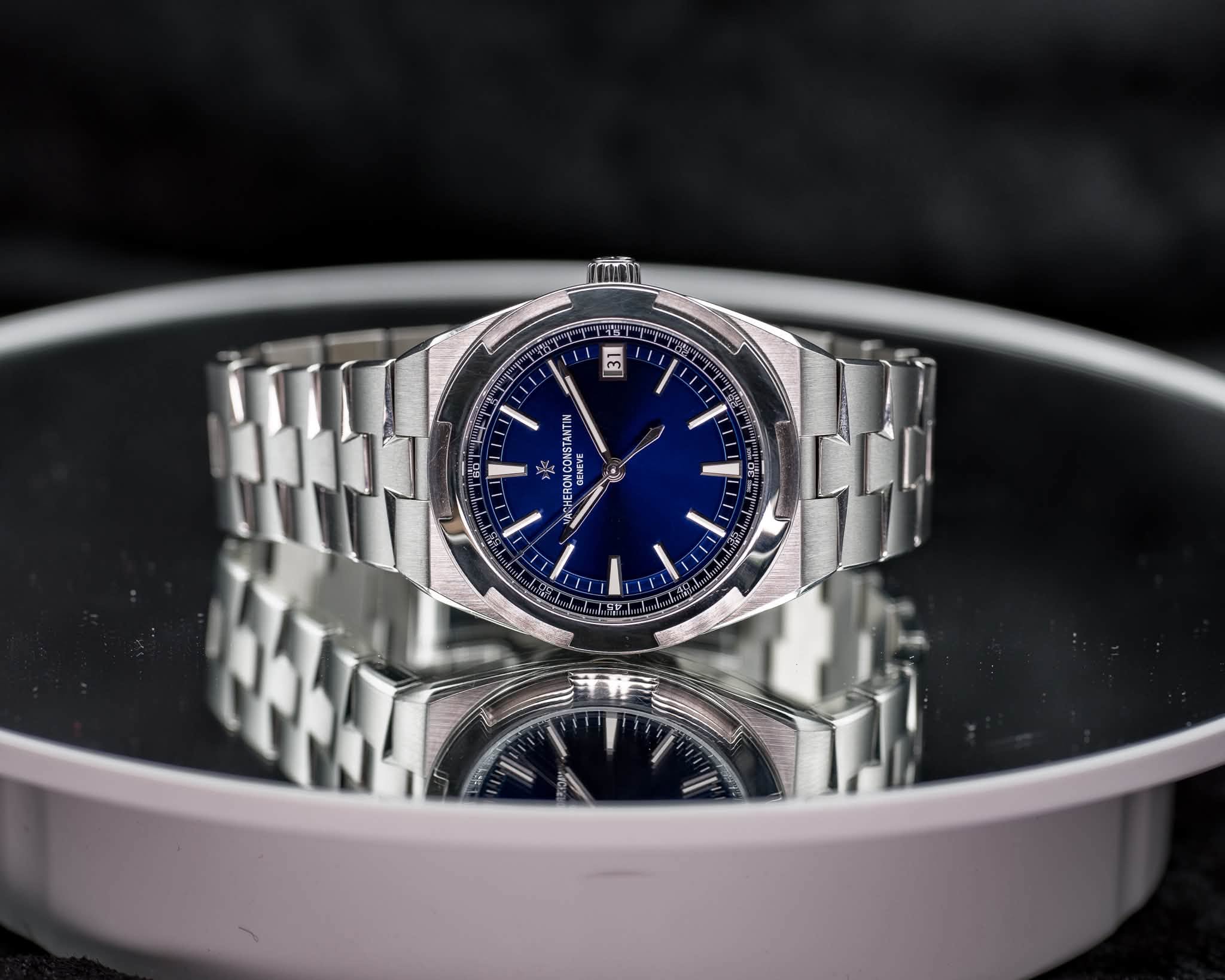 May be an image of wrist watch and text that says '31 TI อวงวง 18 STANTI TANTIN CONSTANTIN GENEVE CON ١ ಡಿ 春'