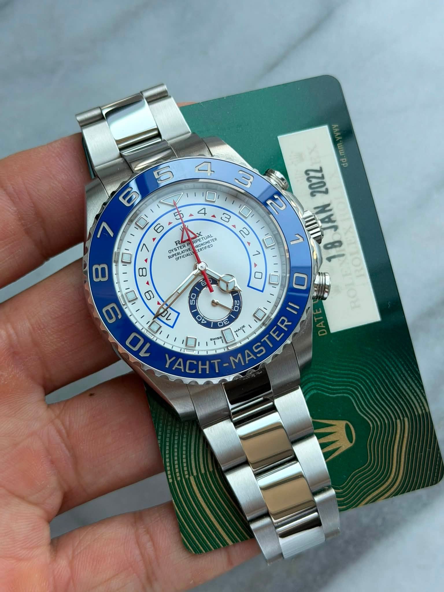 May be an image of wrist watch and text that says ' 口 6 RPETUAL MANTUAL ERTPIEO OYSTER PERLATNE OEFICIALL OFICNE mm .mm 3 D 2022 dd JAN 7 18JAN 18 0 口 0 ROLEX ים 口 40 7 OCI س…