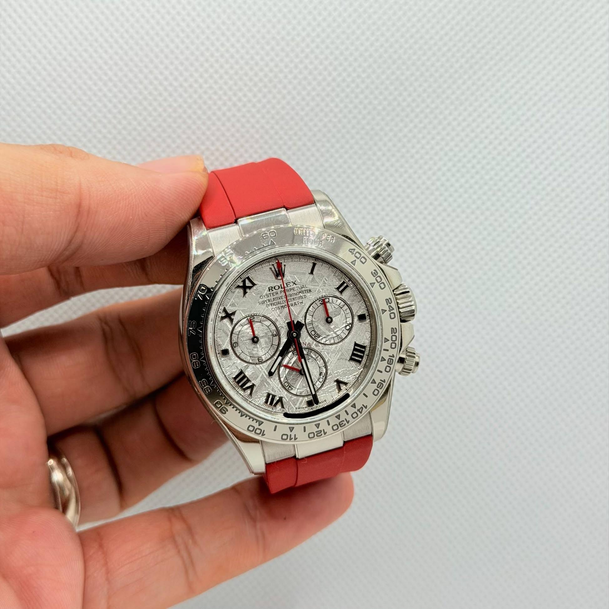 May be an image of digital watch and text that says ' F0 200 180 O! 如 00 ኮክ R ي امق V DEL Ob e ිද O5 TE Bot'