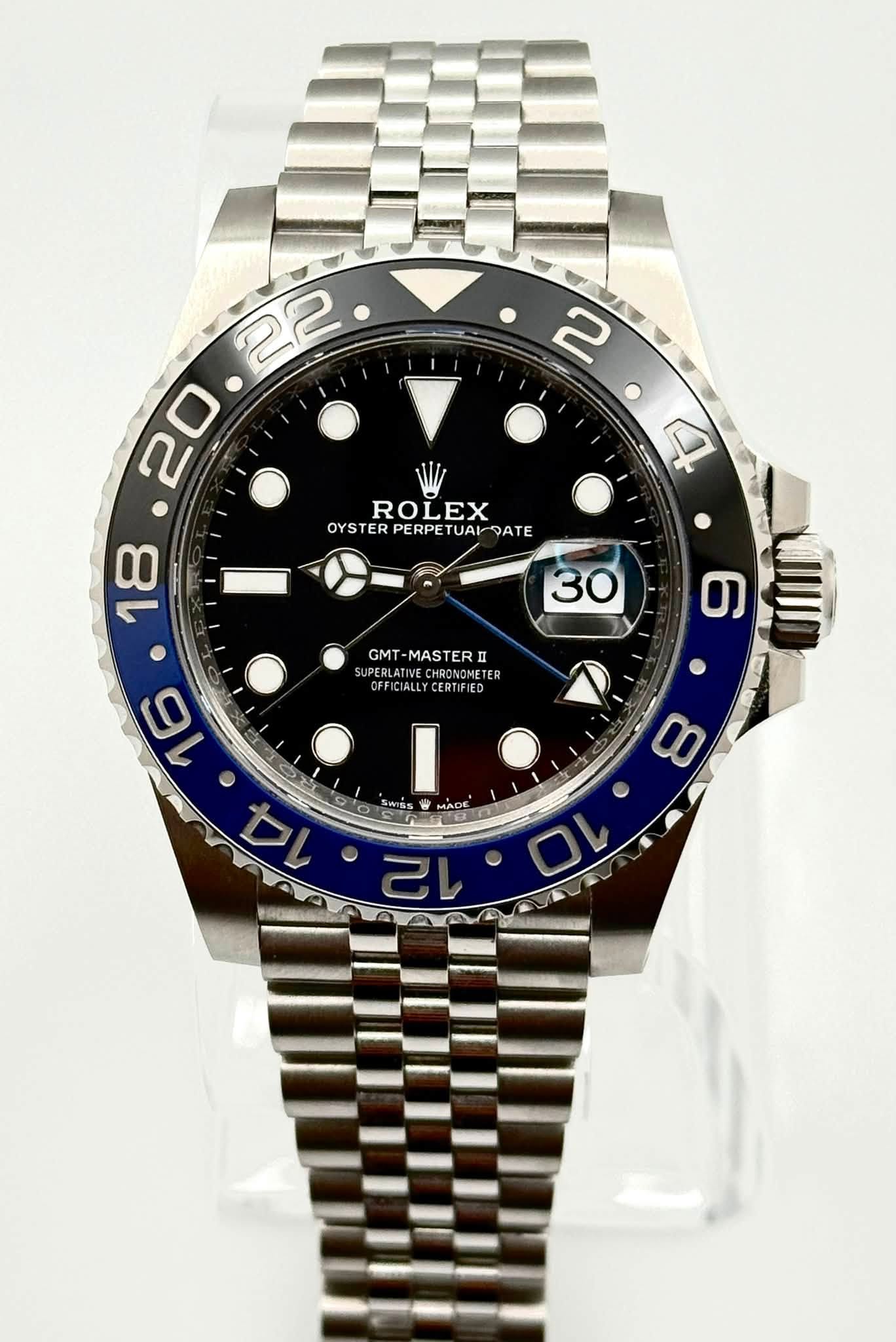May be an image of wrist watch and text that says ' ROLEX OYSTER PERPE TUAK OYSTERPERPETUAKATE UAI PATE 4 30 GMT GMT-MASTERII Ⅱ PERLAT PERLATIVECH CHRONOMETER PERLATINECHRONOMETER…