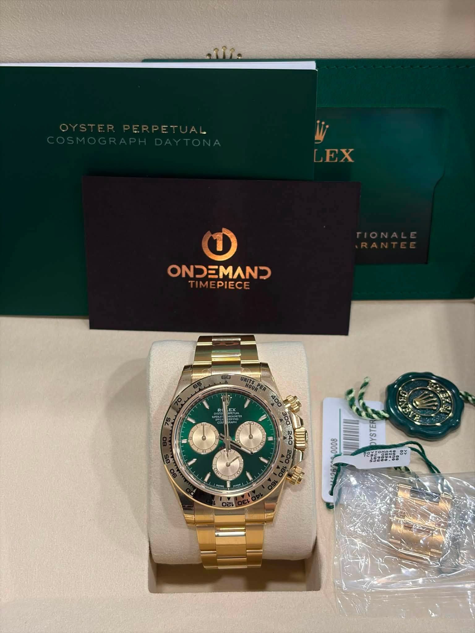 May be an image of wrist watch and text that says 'مثتته EX ONDEMAND TIMEPIECE E PIECE 2 и 2 2 E 240 TiMI SIST . O'