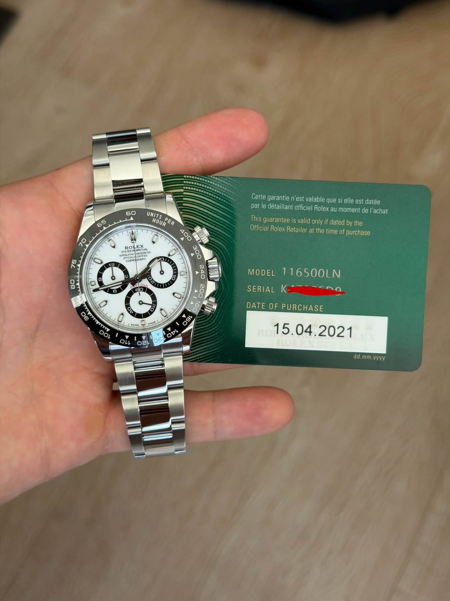 May be an image of wrist watch and text that says ' ROLE UNITS UNILGUR PER Catte garantie n'est valable que Catprnmienieivalo ุบอ est datée par detarllant officie prledkalaratoccn…