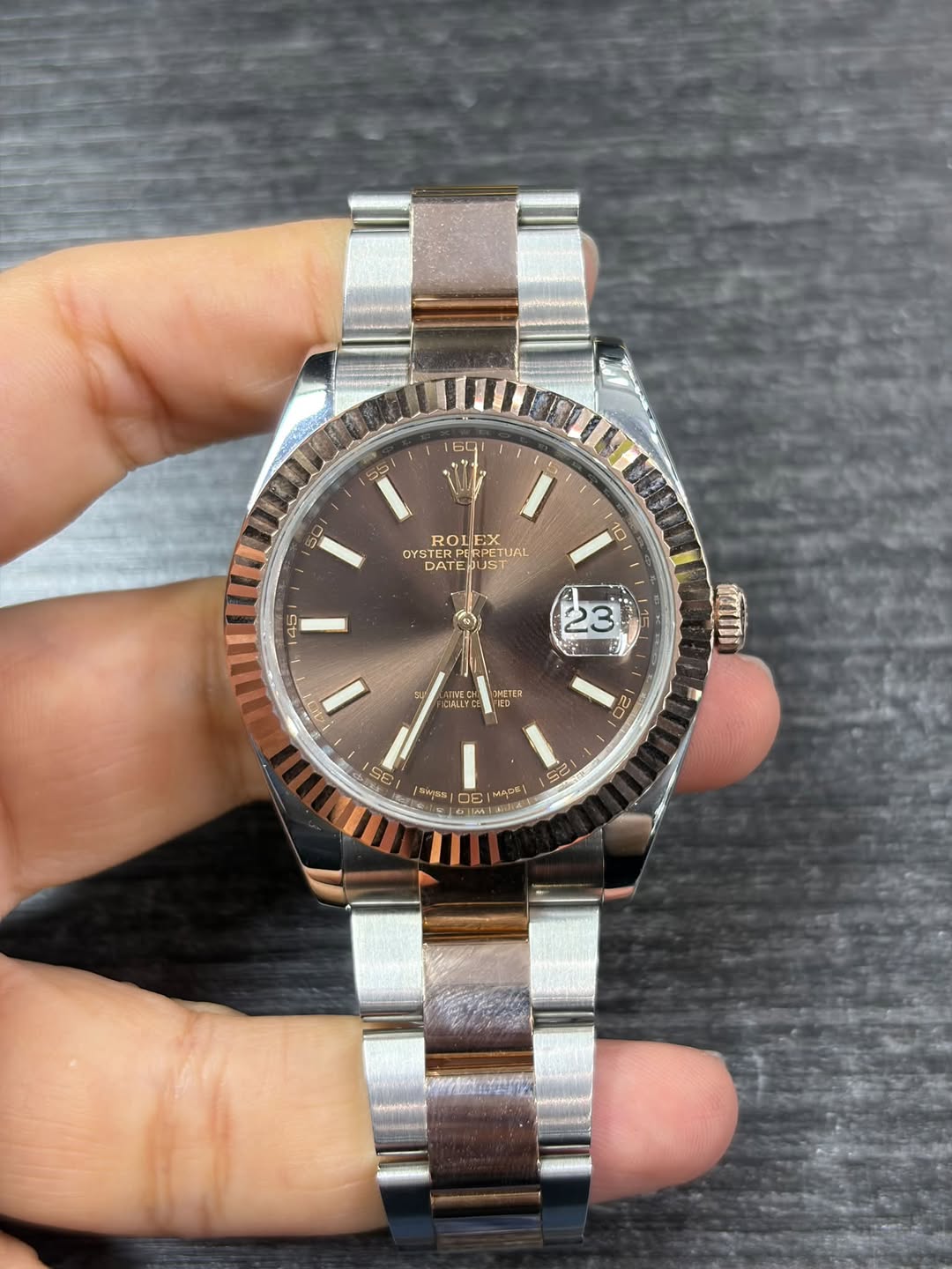 May be an image of wrist watch and text that says '6 60 ១5 ROL ROLEX EX OYST DATEJUST TERPR PETURT DATE 10 O 45 3 INEC CHAILY INETER " 20 の 電白 t 22 TU ናድ E HADR: AE AP. 4'