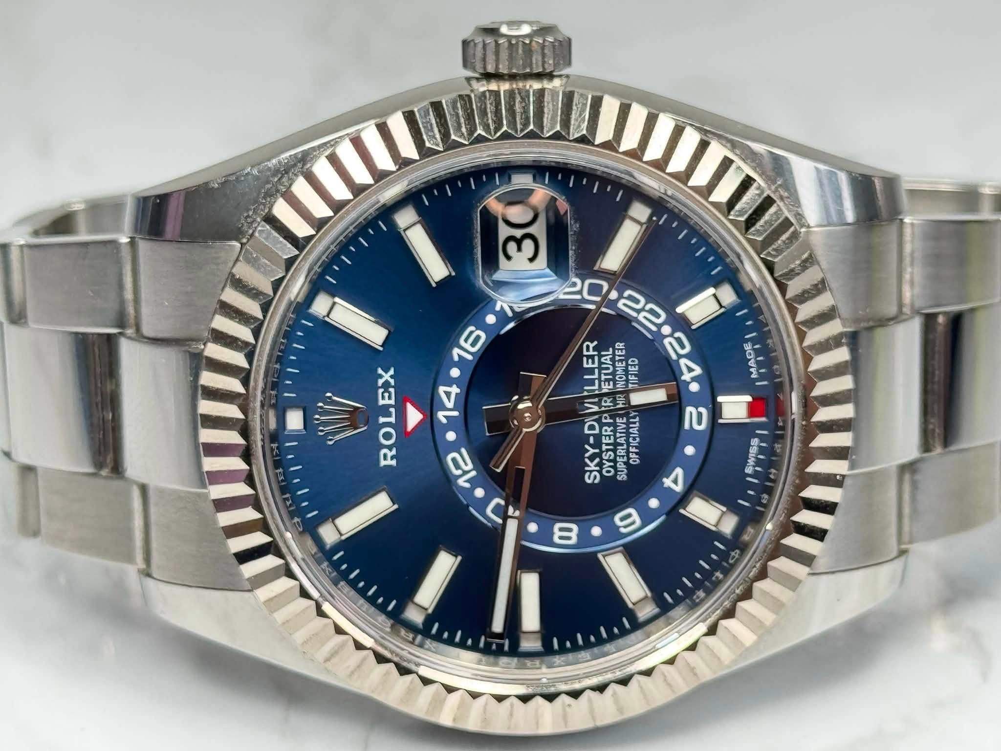 May be an image of wrist watch and text that says 'NOZENO 30 30 LAVE 2 16 Wy ROLEX 4i 돈지 HR 12 SKY-DIVIİLLER LLER ETUSTE MOMETER RIGIED TIFIED (ッ フ・12 ٢ SKOTER OYSTERT UDERLATIVE…